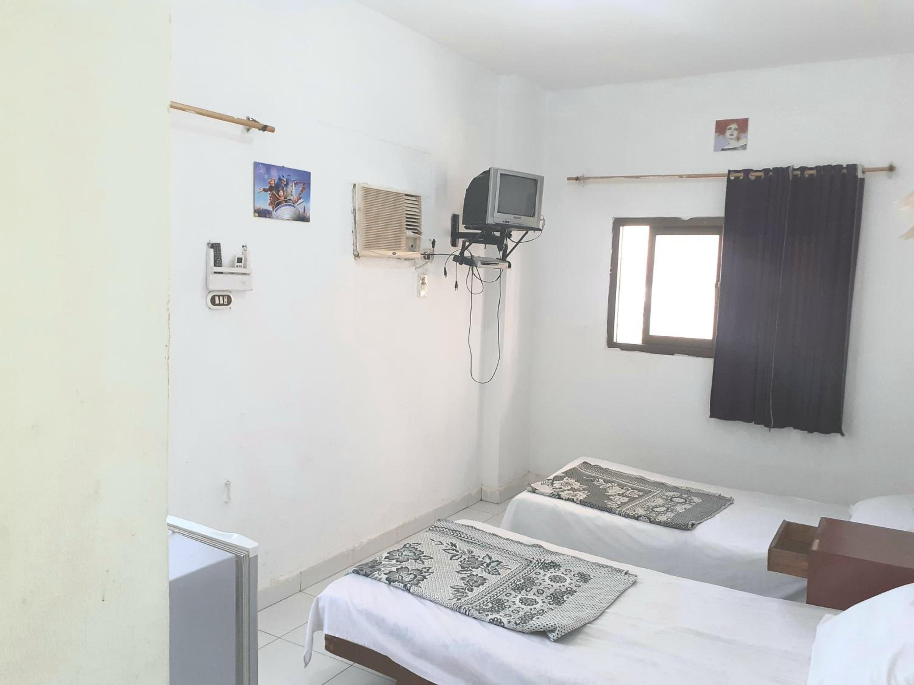 Double Room with Private Bathroom - Photo 1