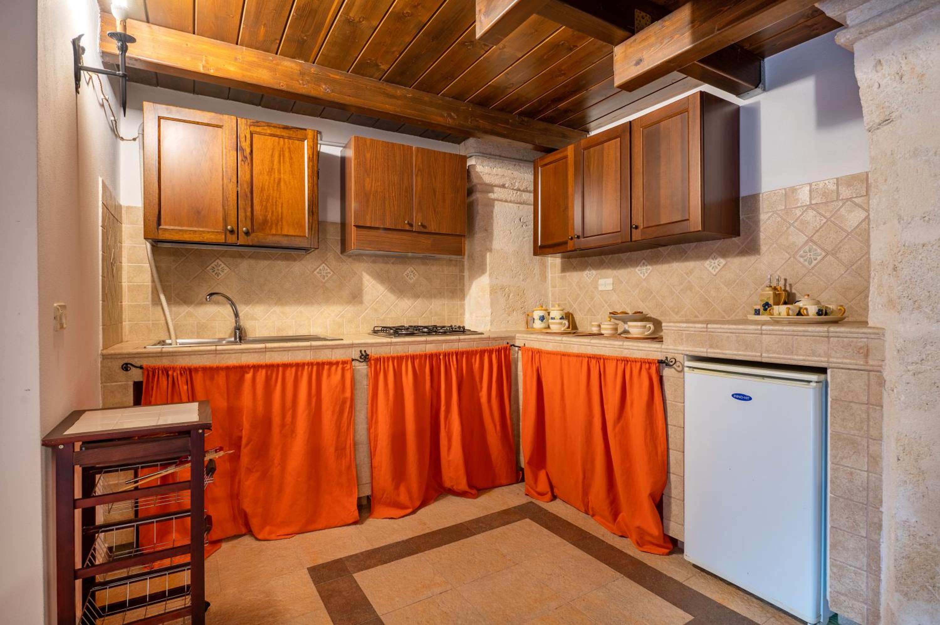 One-Bedroom House photo 2