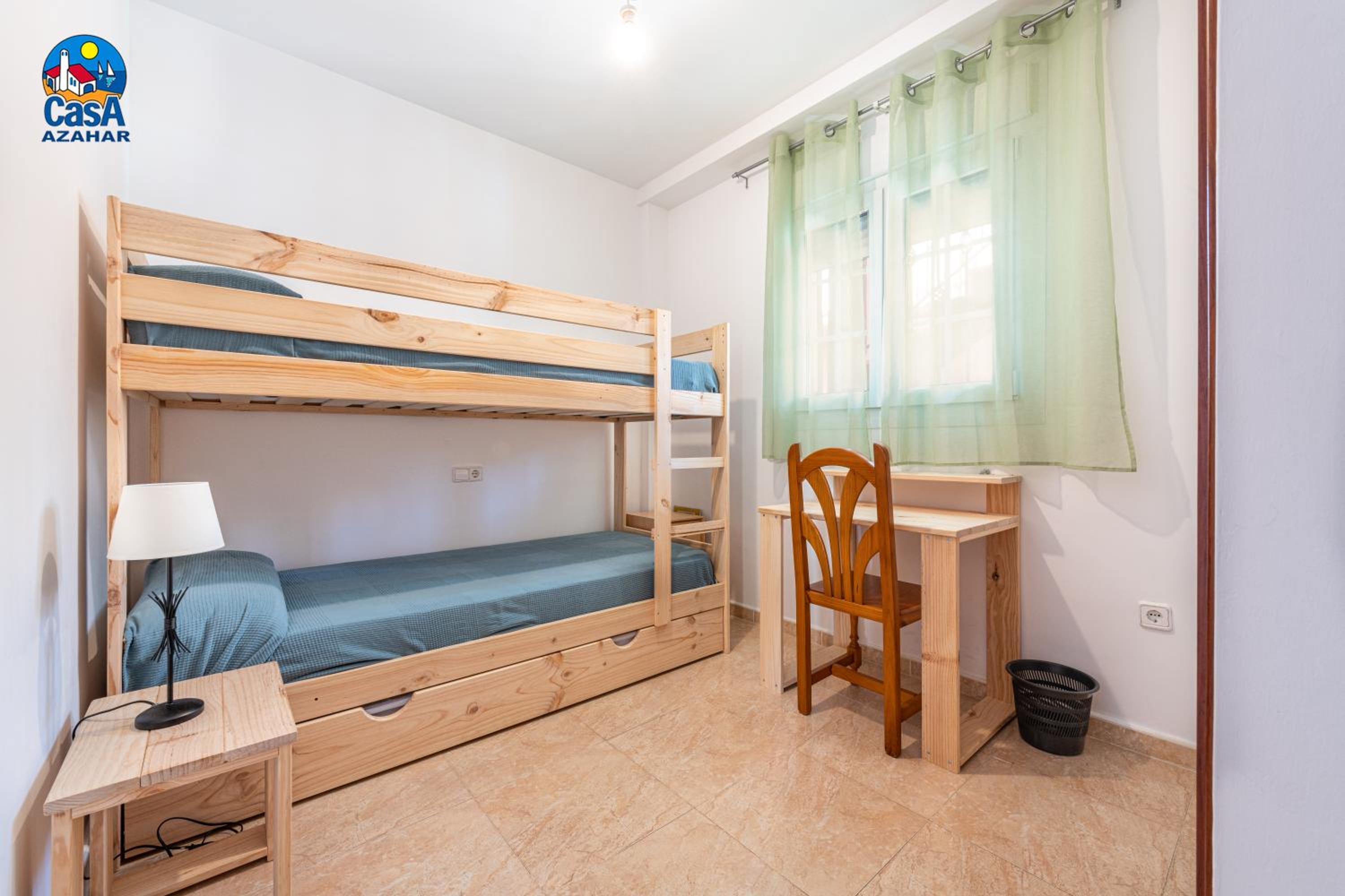 Two-Bedroom Apartment with Pool View photo 2