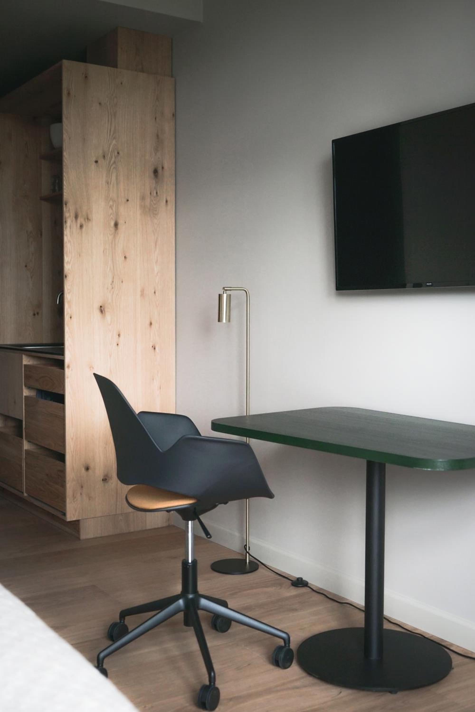 Studio Apartment - Photo 5