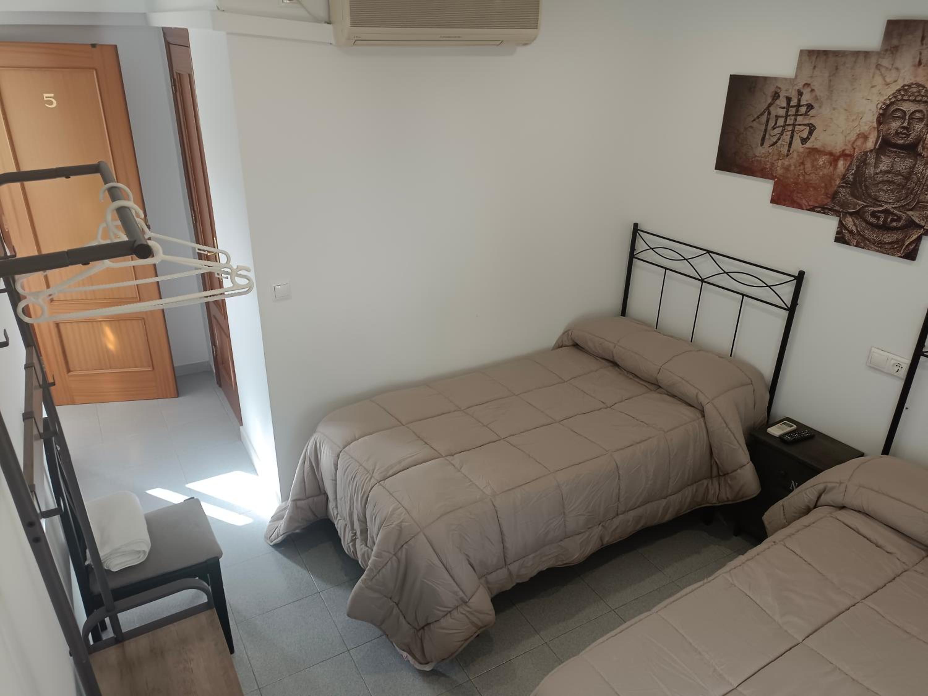 Double or Twin Room photo 2