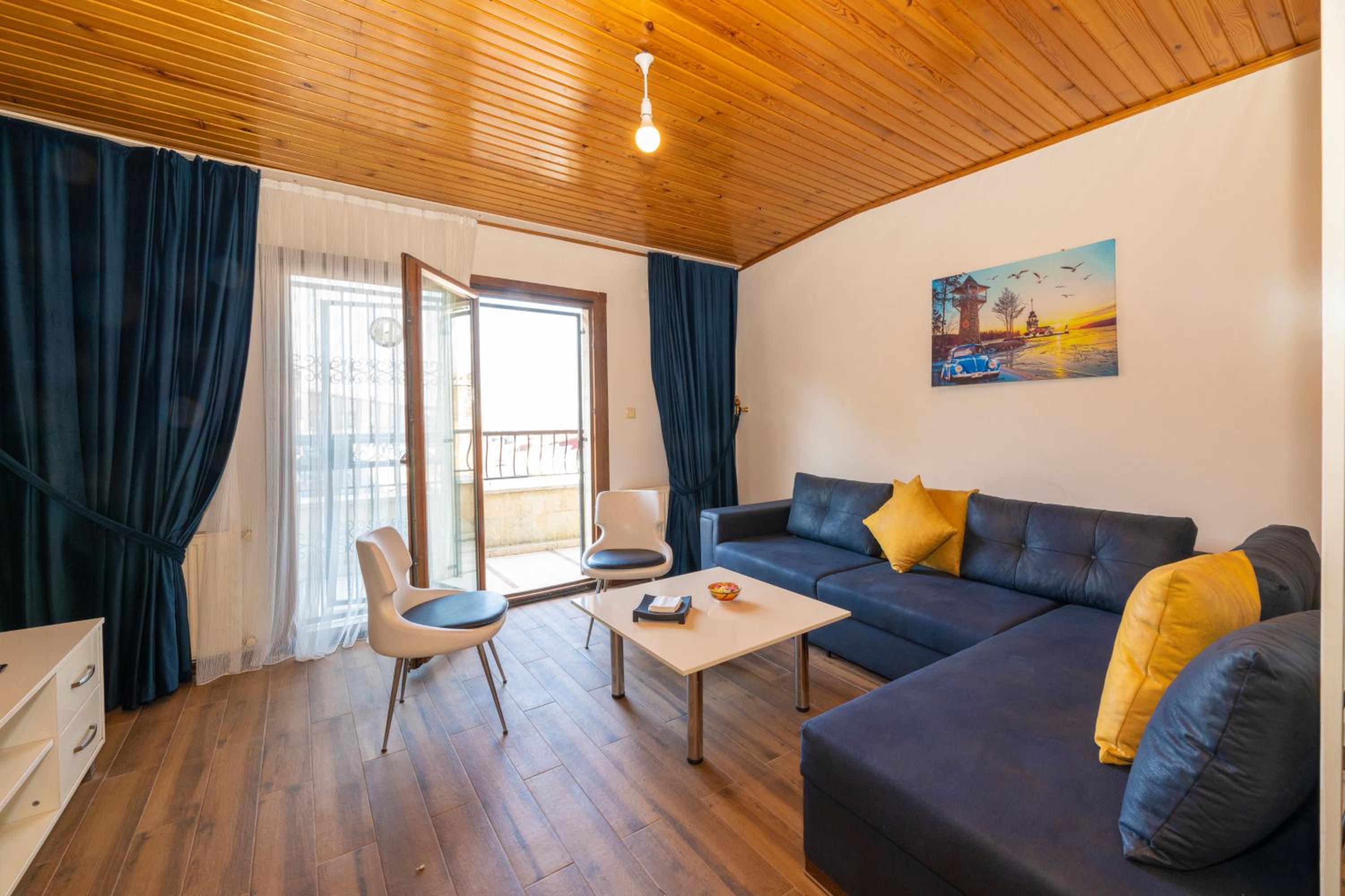 Apartment with Balcony