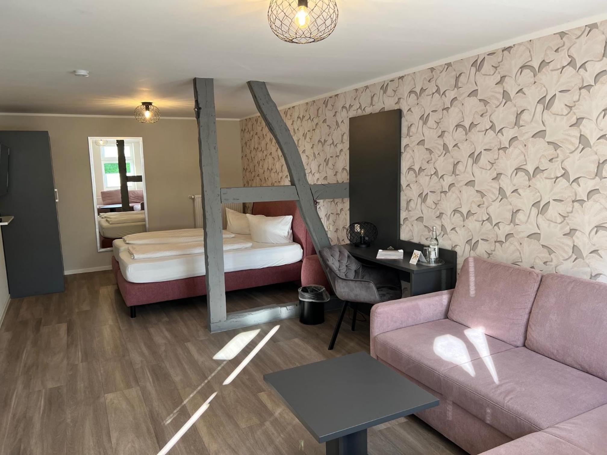 Standard Double Room - Photo 7