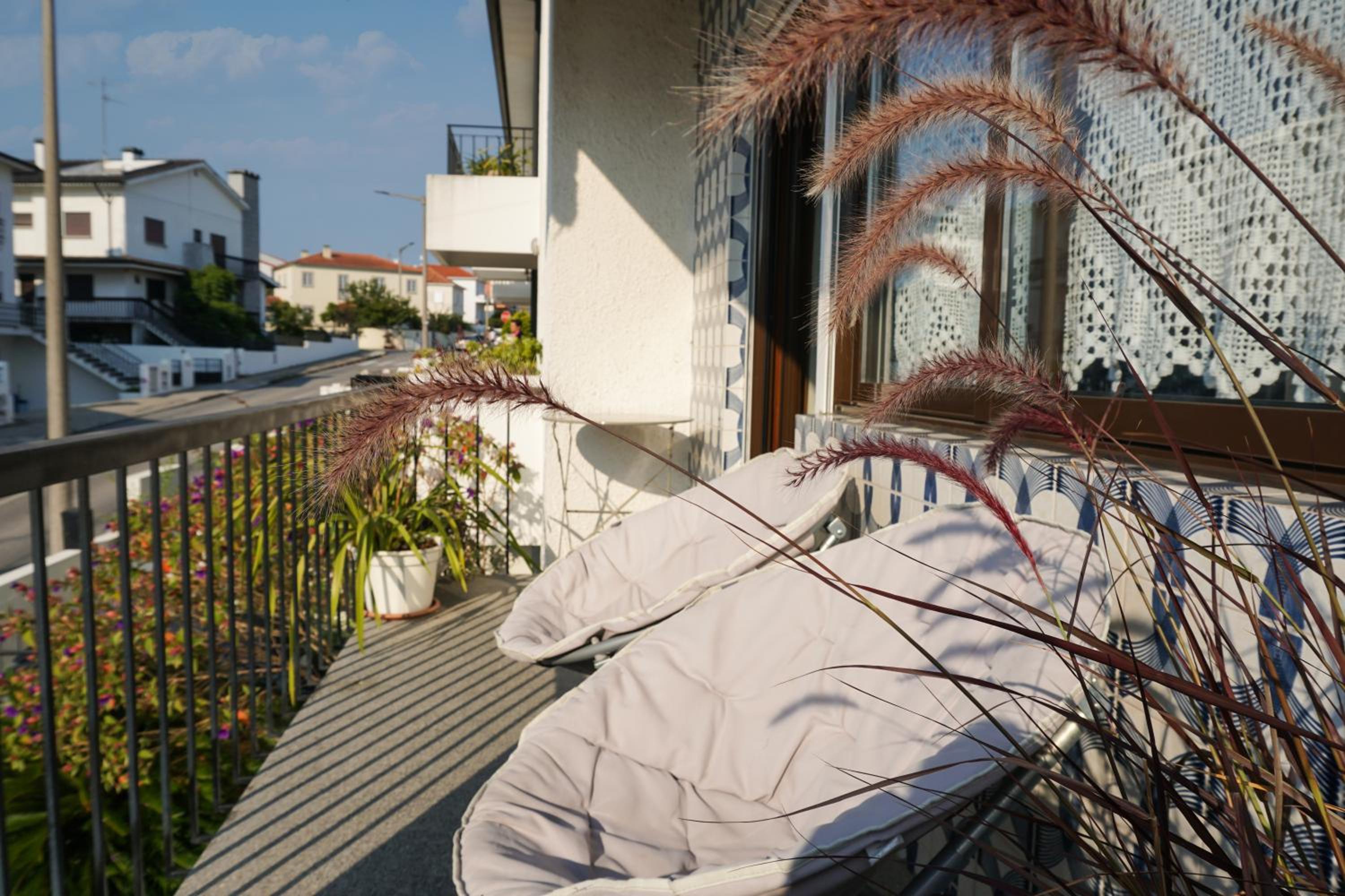 Double Room with Balcony - Photo 11