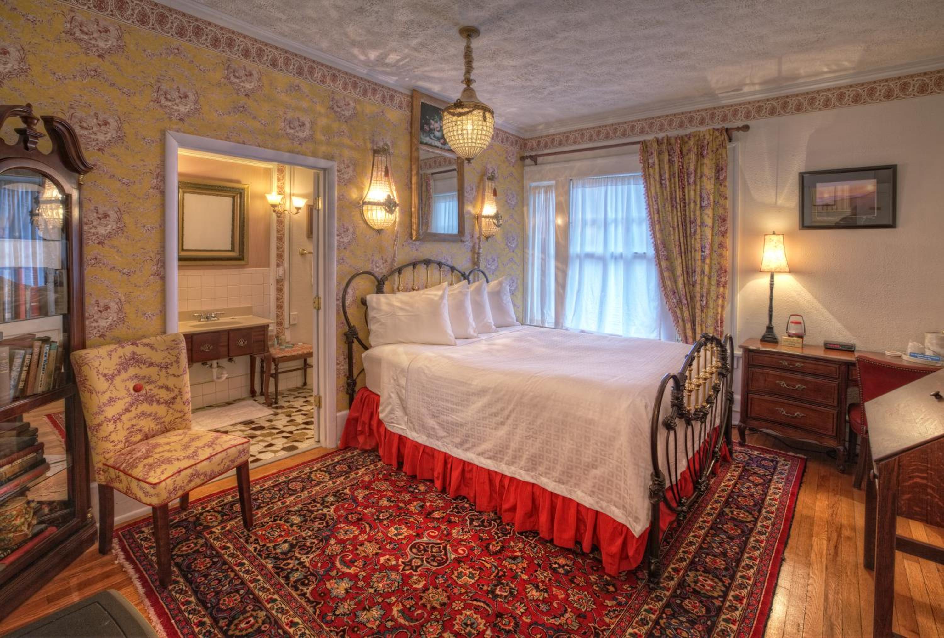 Deluxe Double Room With Bath photo 1