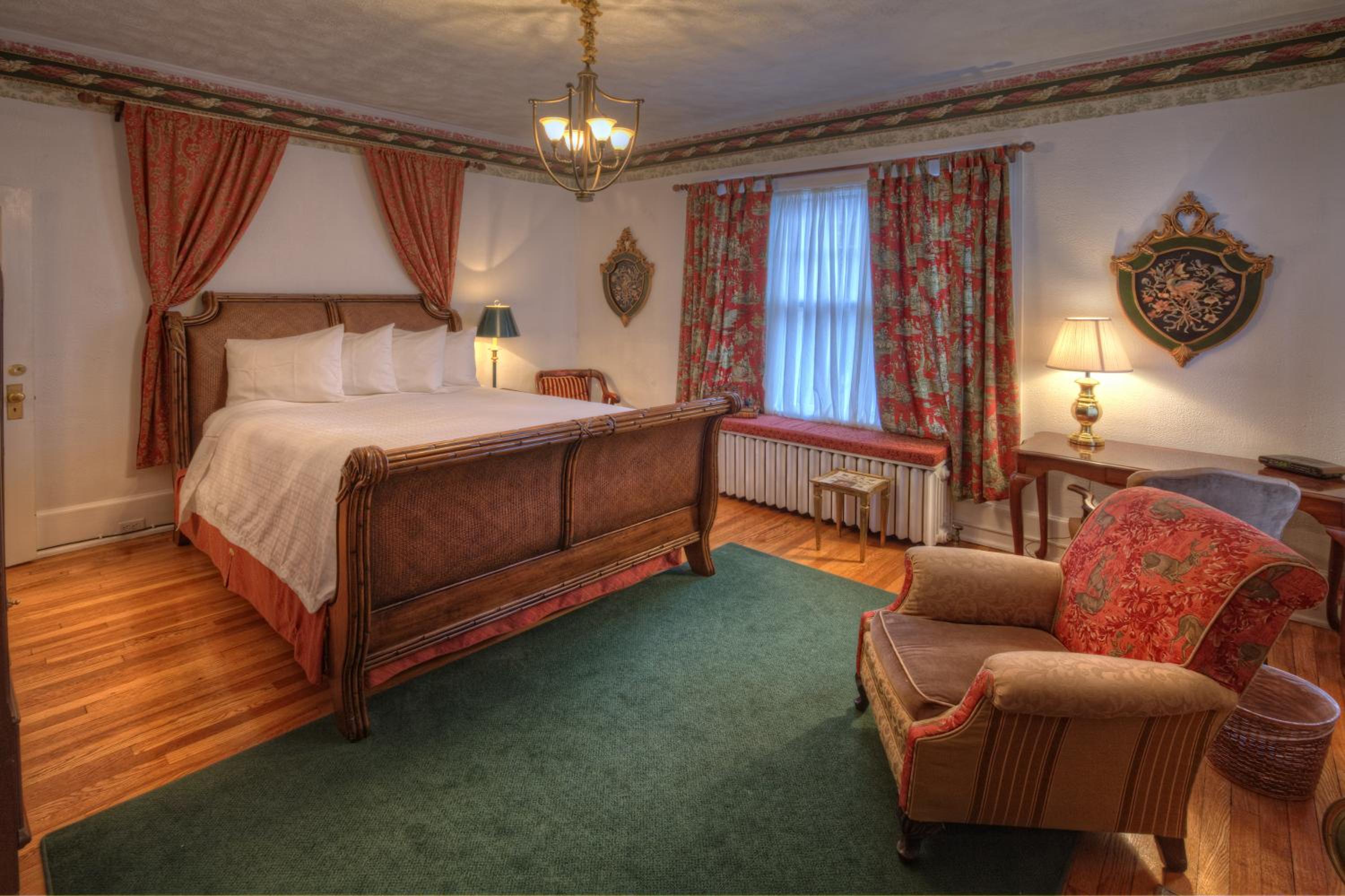 Deluxe Double Room With Bath photo 3