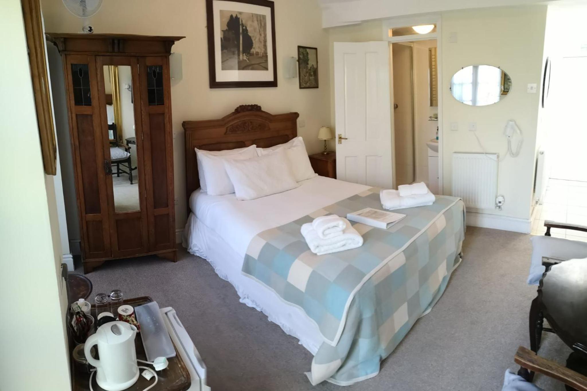 Double Room with Private Bathroom photo 2