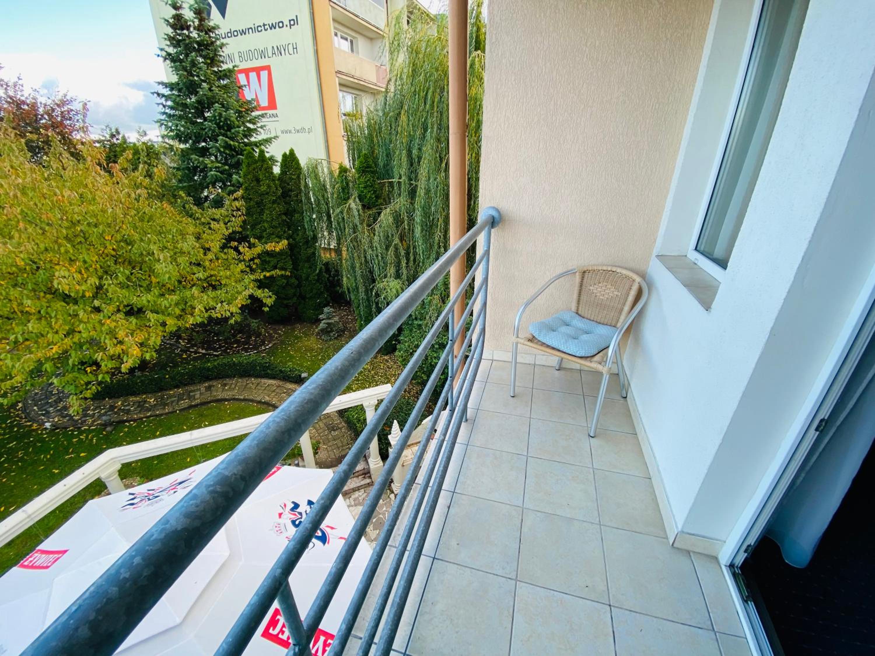 Double or Twin Room with View - Photo 3