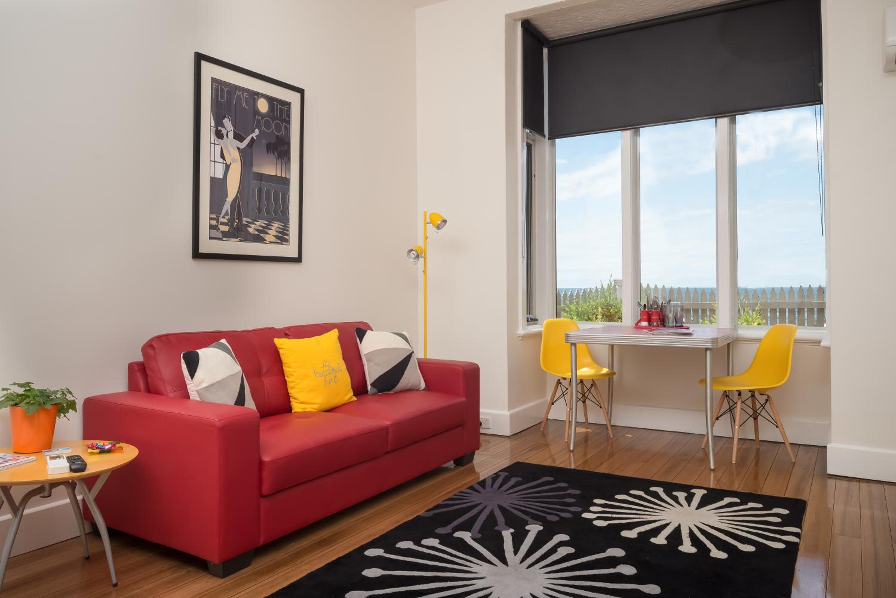 One-Bedroom Studio Apartment with Ocean View photo 2