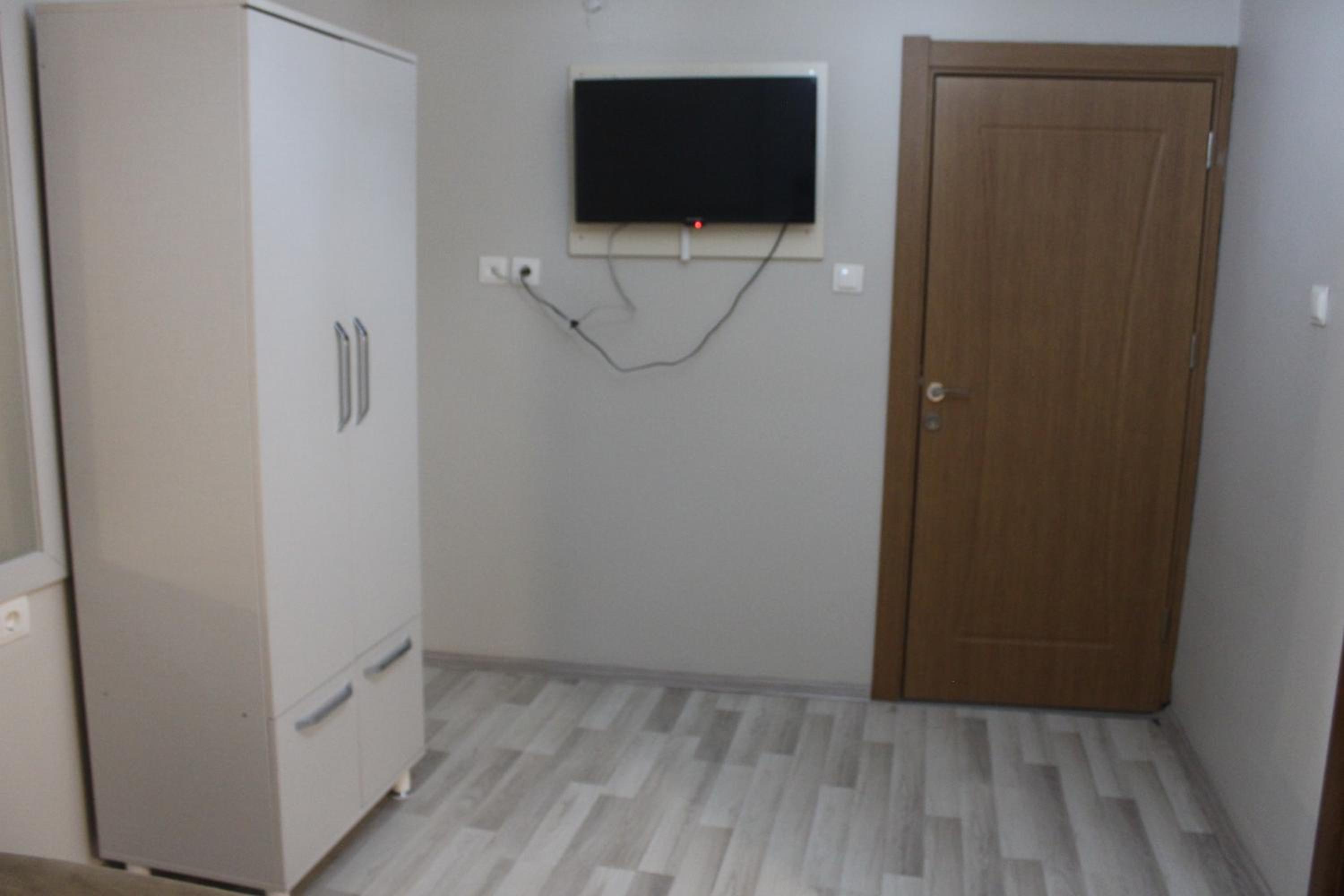 Single Room with Bathroom photo 1