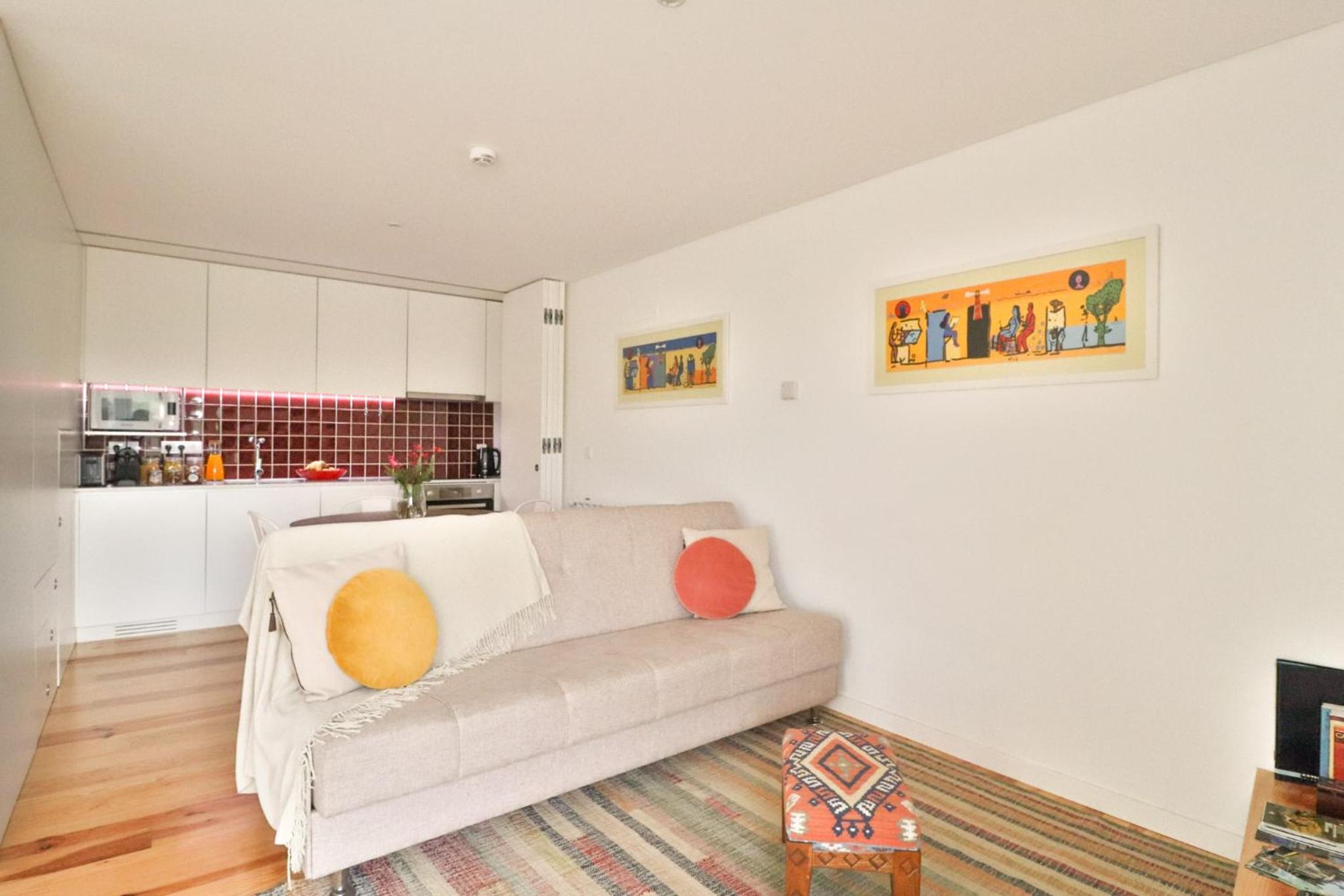 Two-Bedroom House - Photo 8