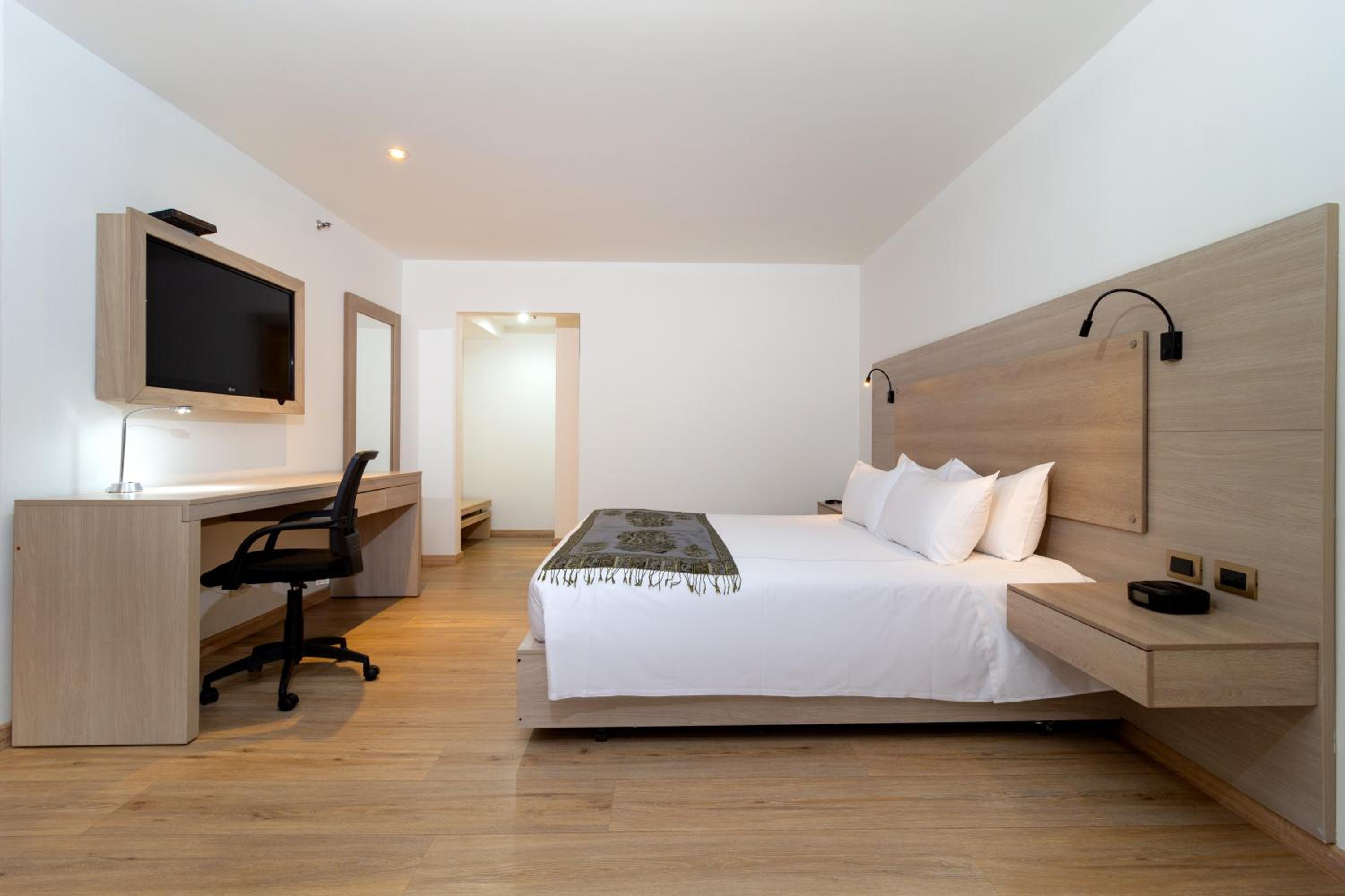 Junior Suite - Photo 17