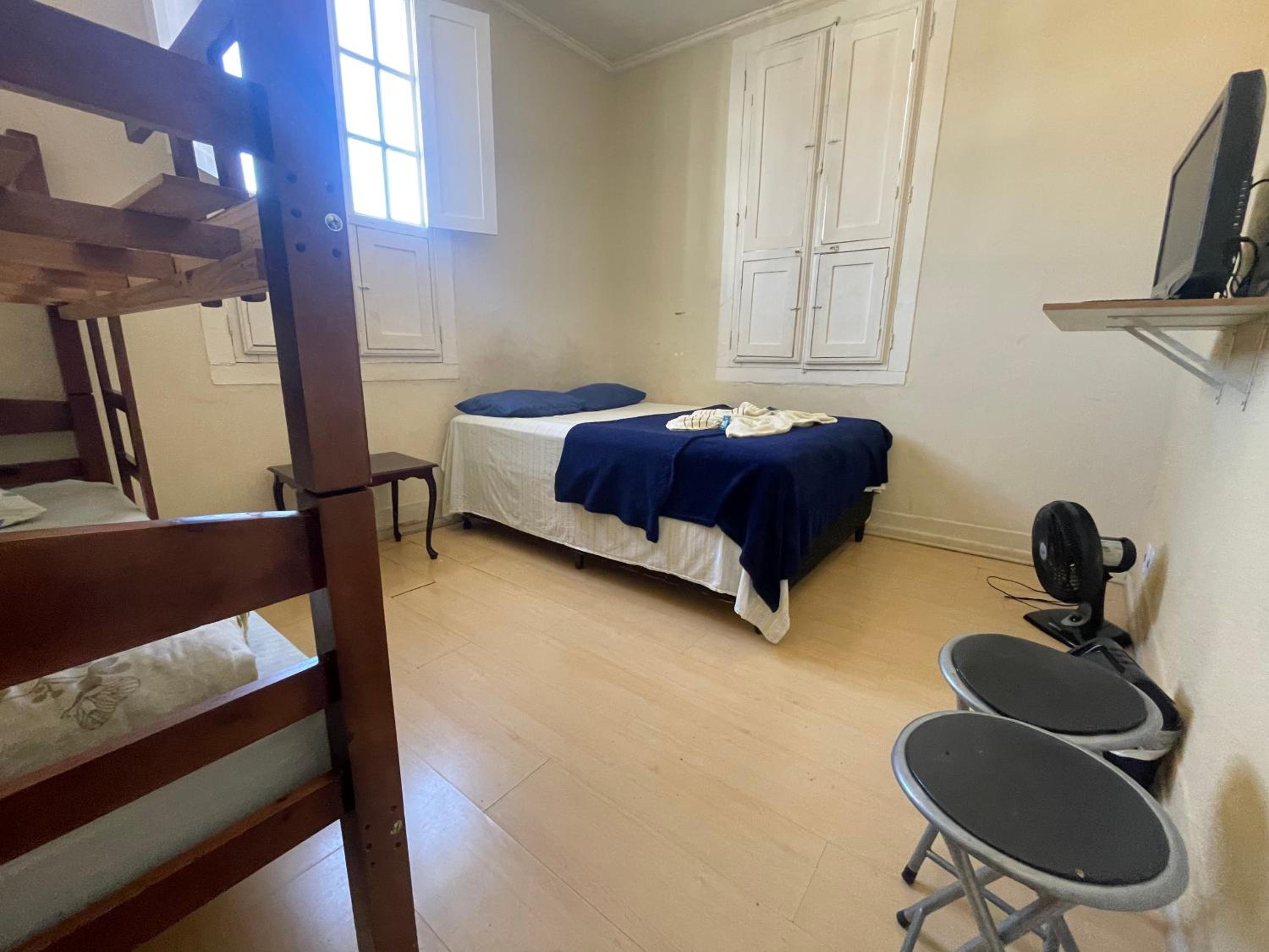 Economy Quadruple Room with Shared Bathroom photo 1