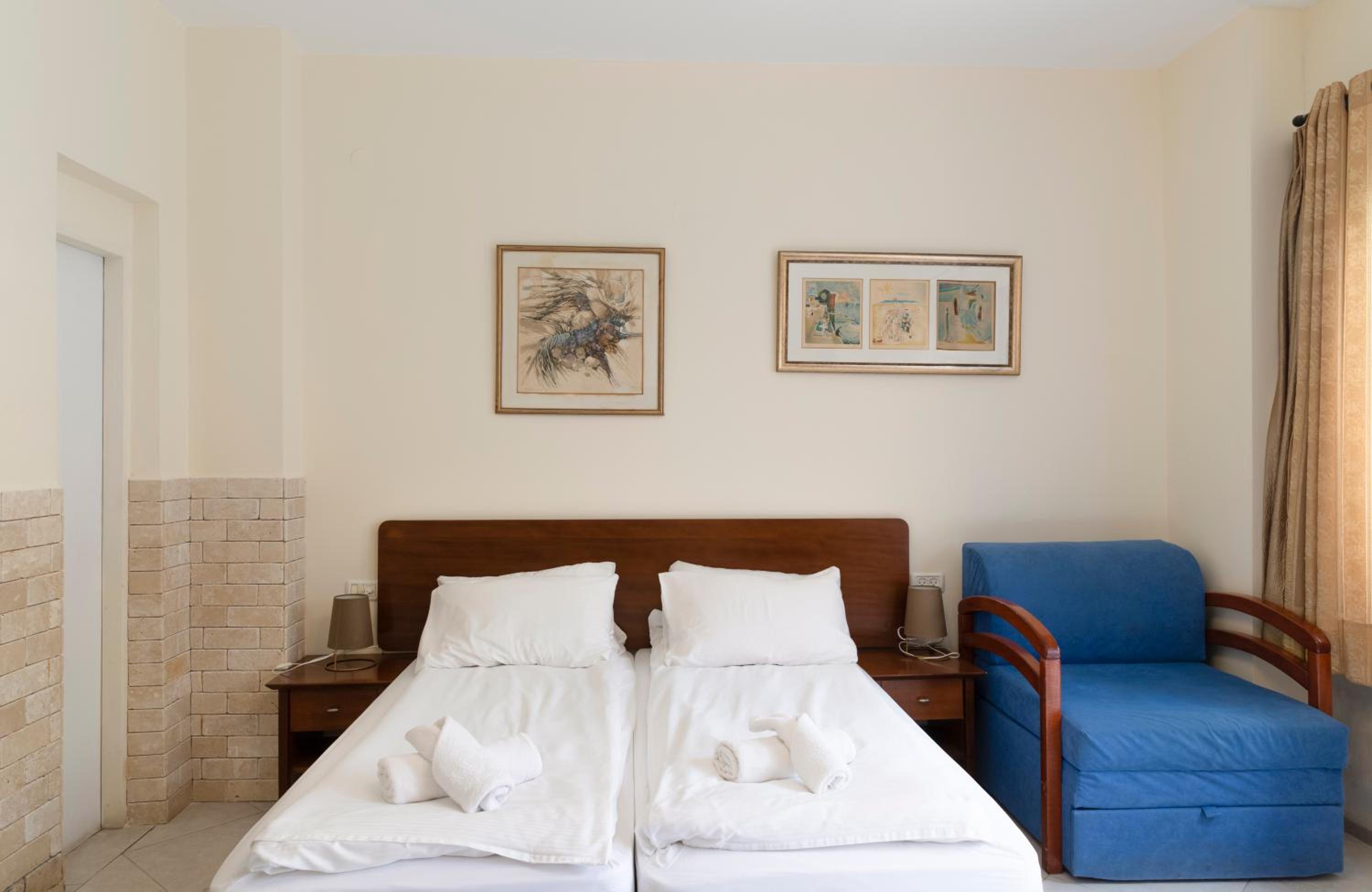 Superior Double Room - Photo 12
