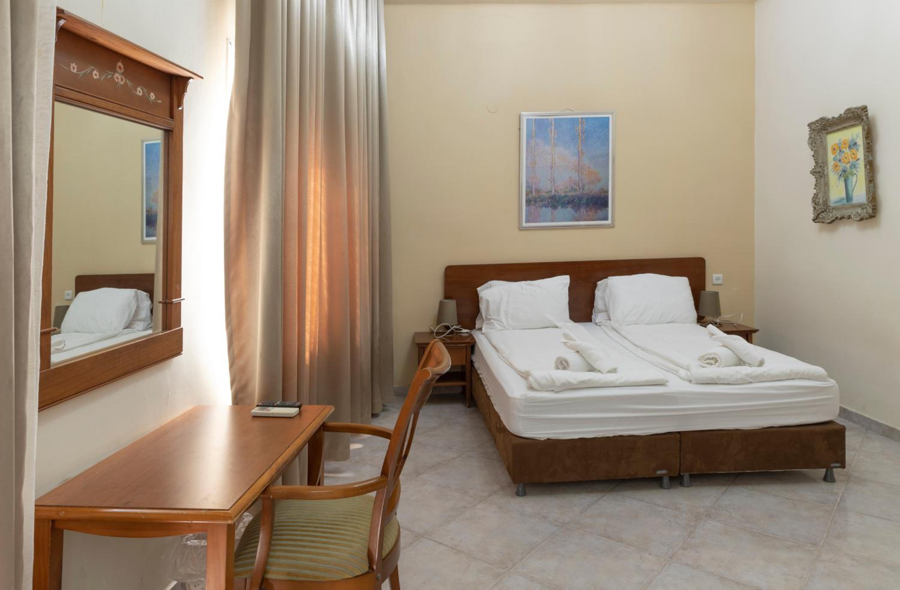 Superior Double Room - Photo 8