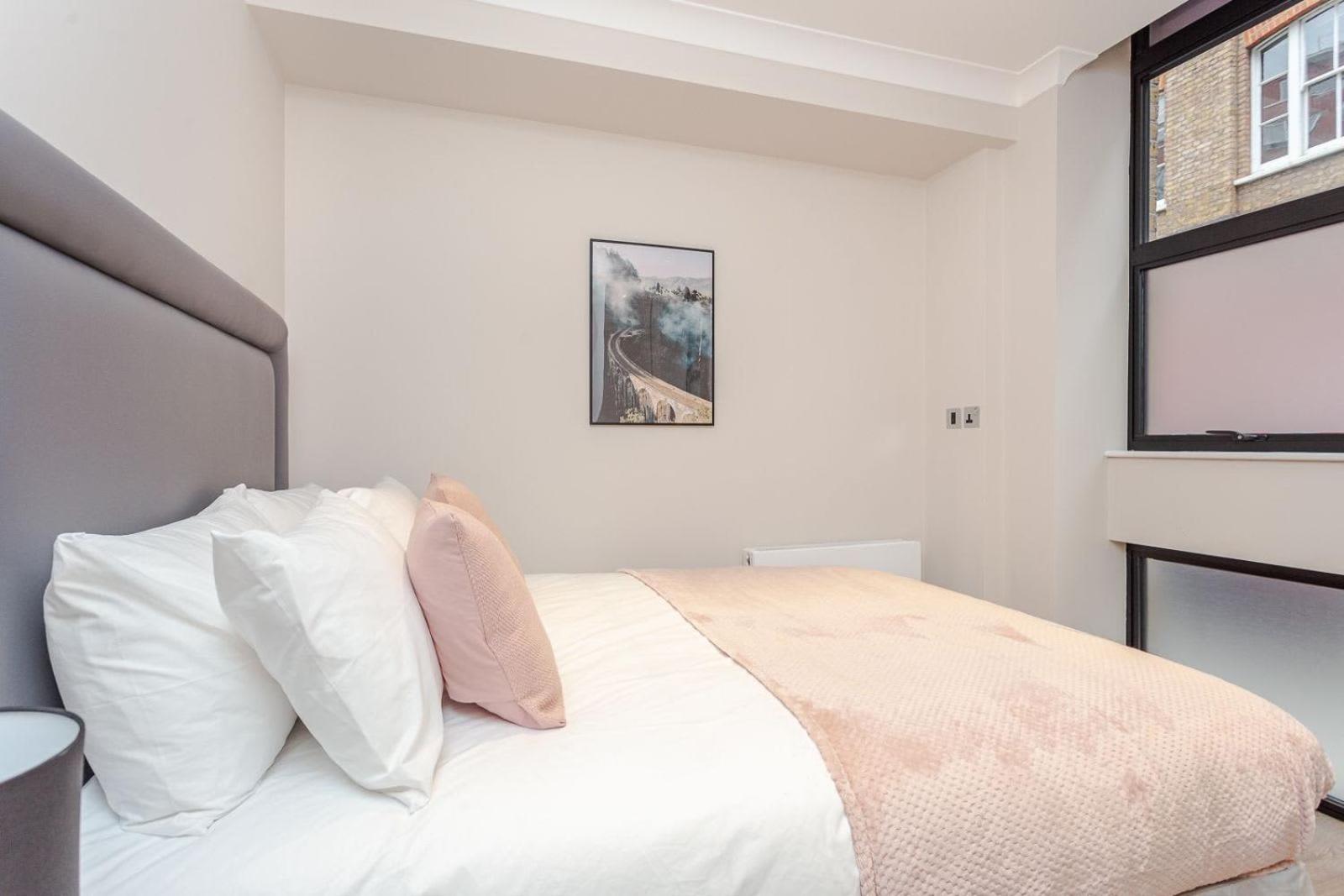 Two-Bedroom Apartment with Sofa Bed