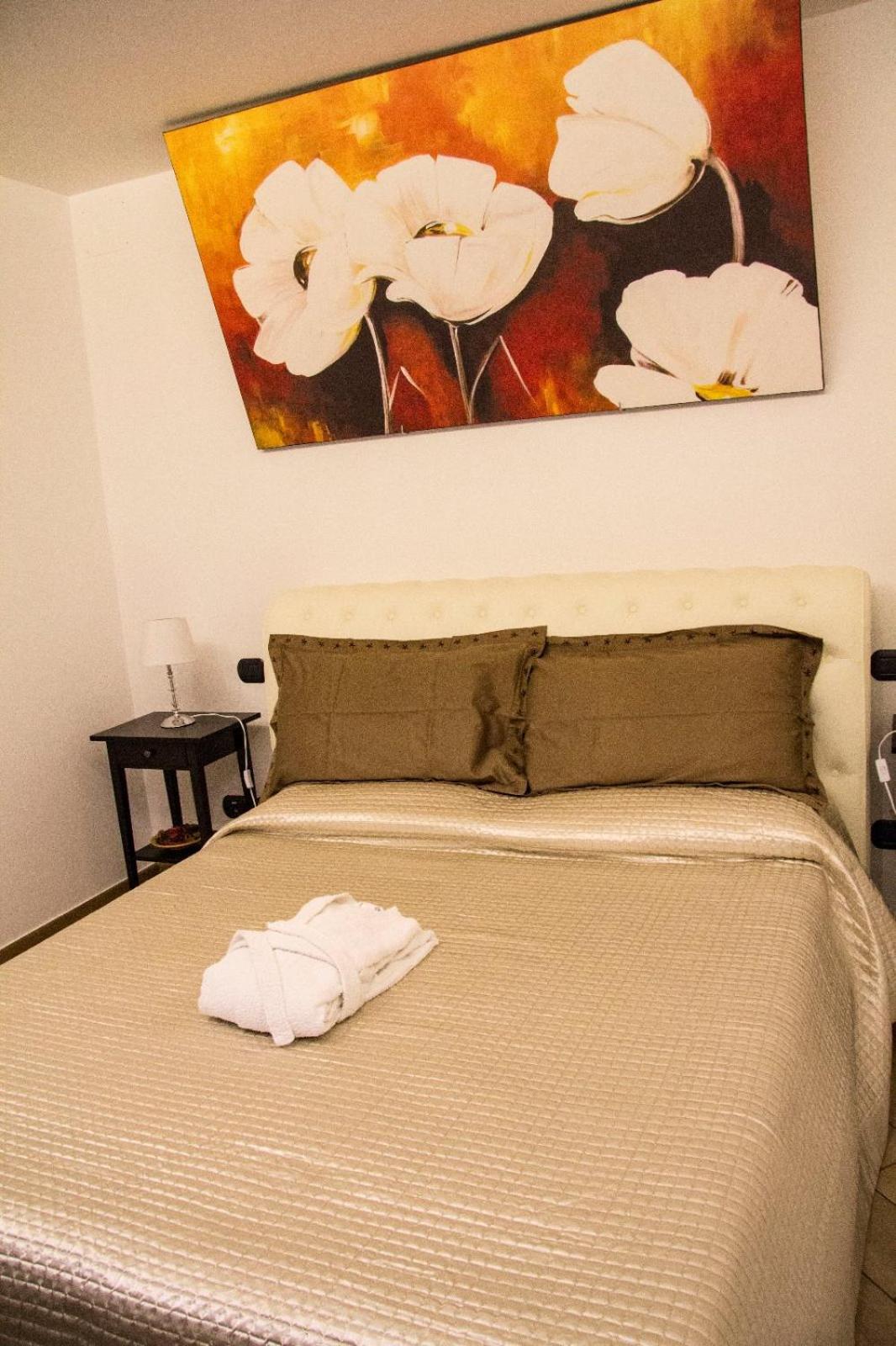 Apartment photo 1