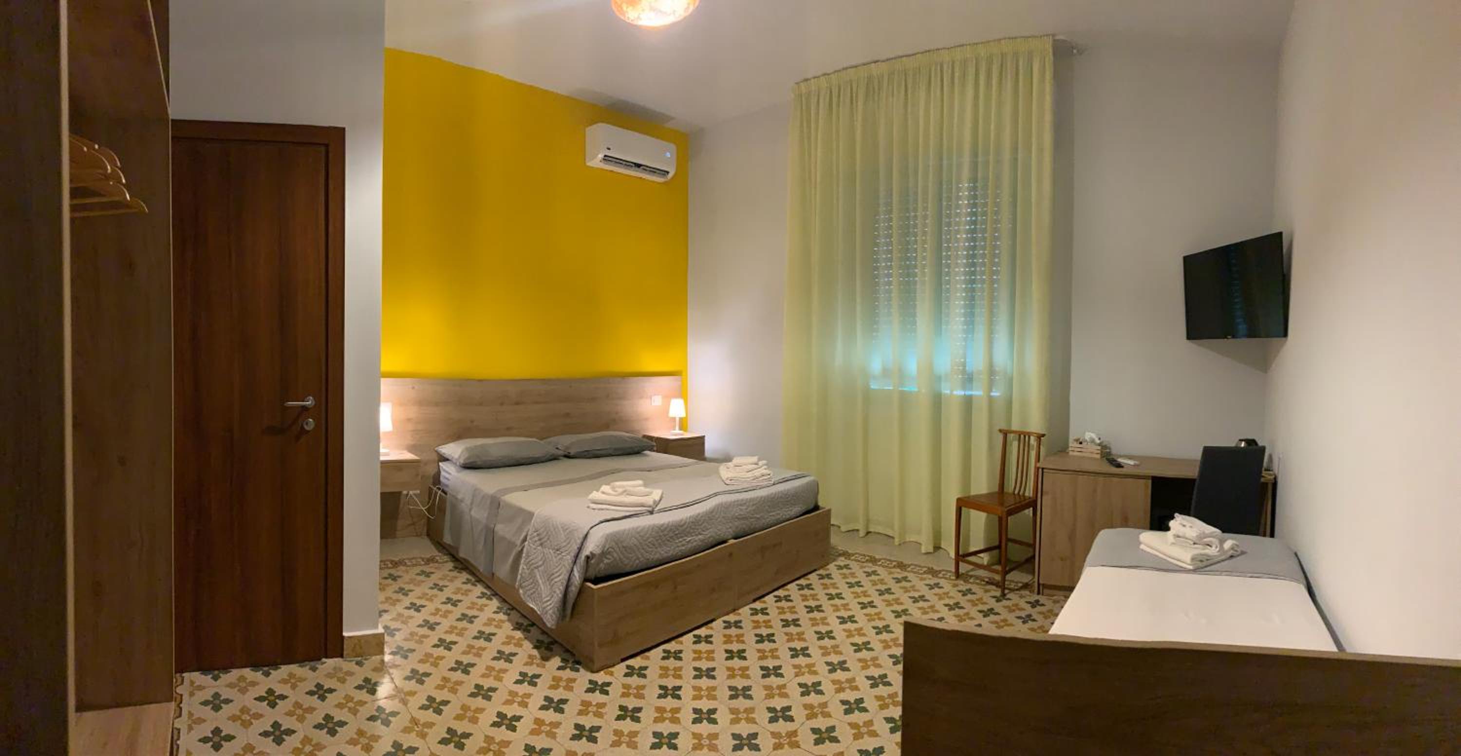 Comfort Triple Room photo 3