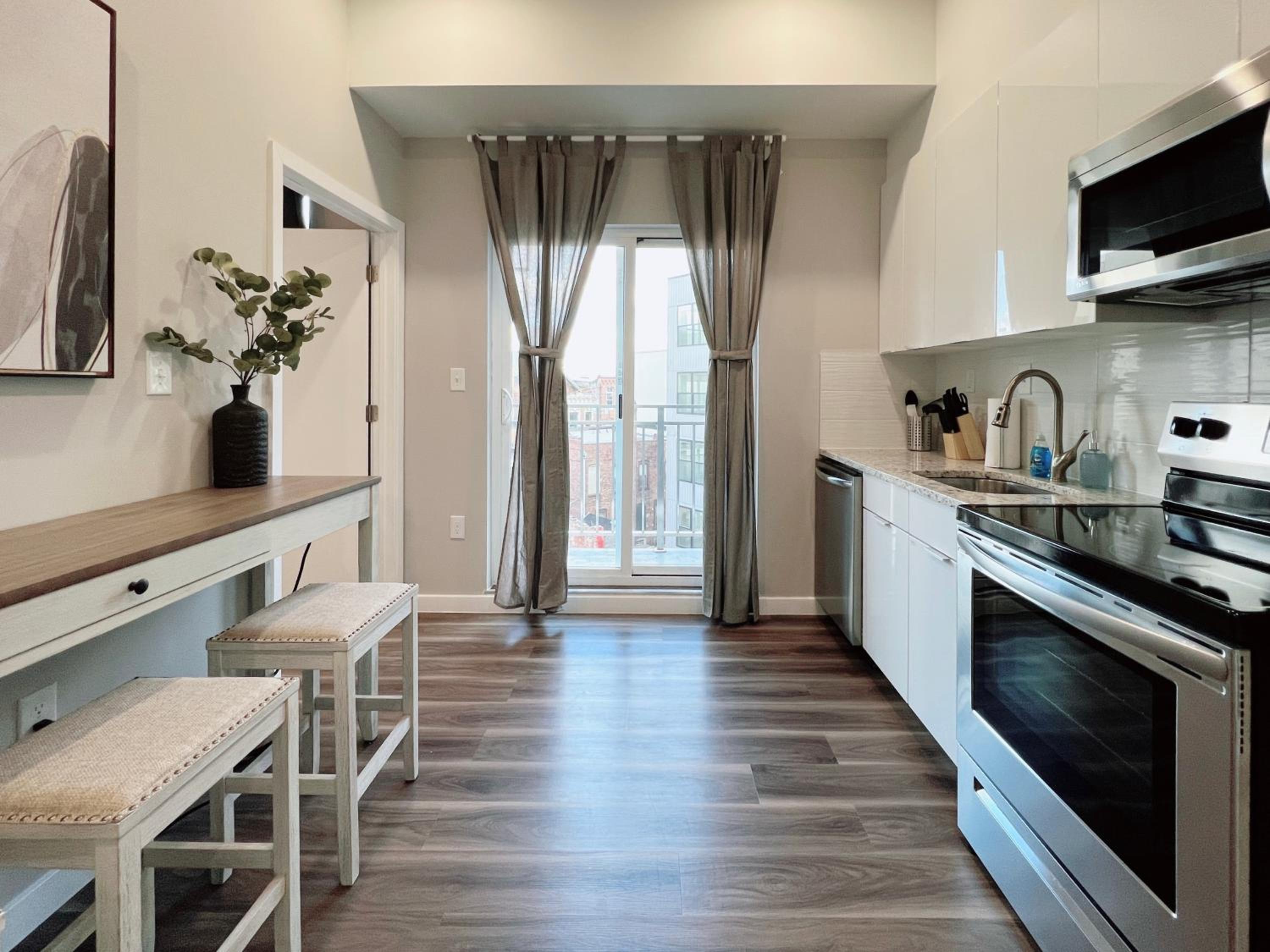 One-Bedroom Apartment - Photo 10