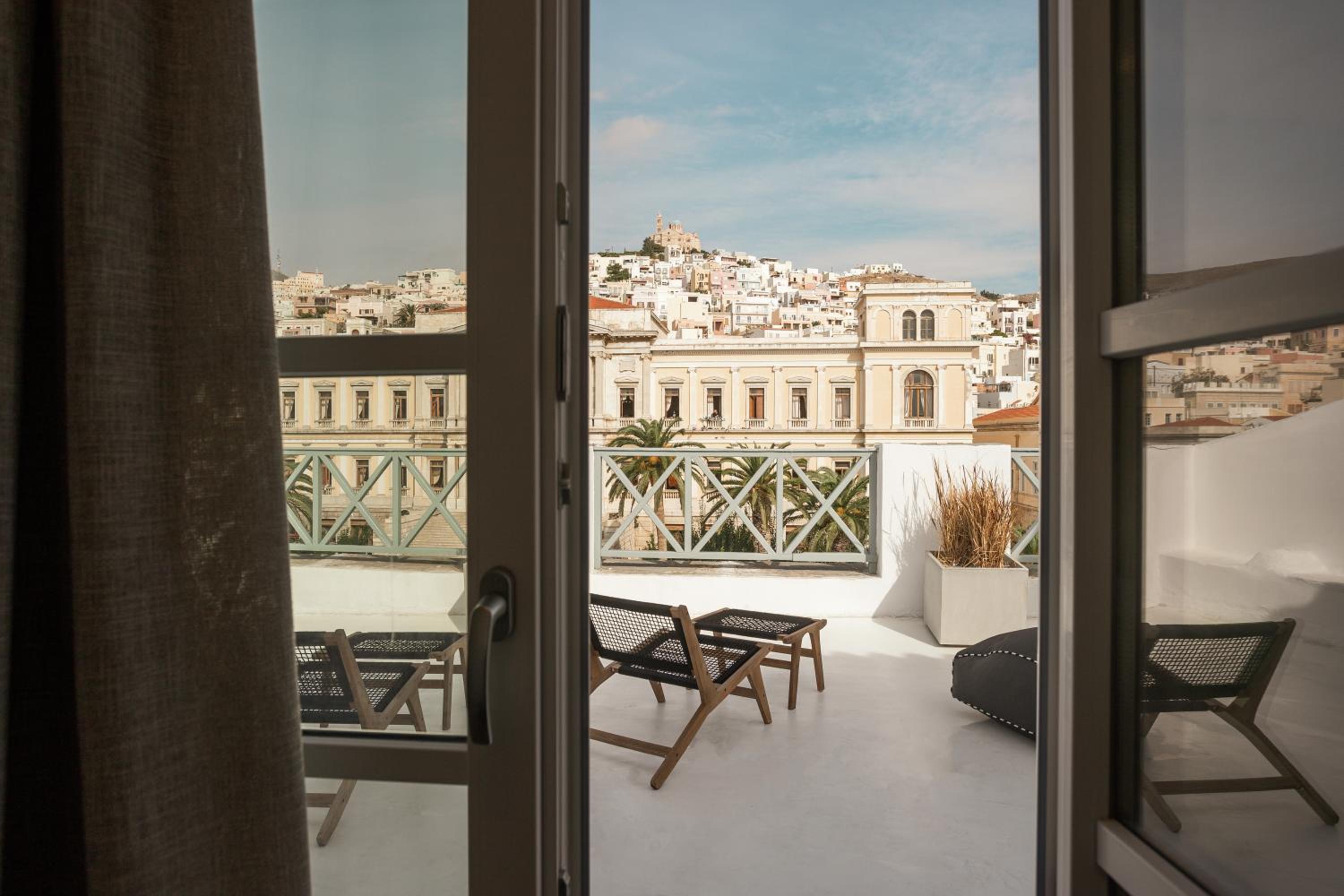 Suite with Terrace - Photo 5