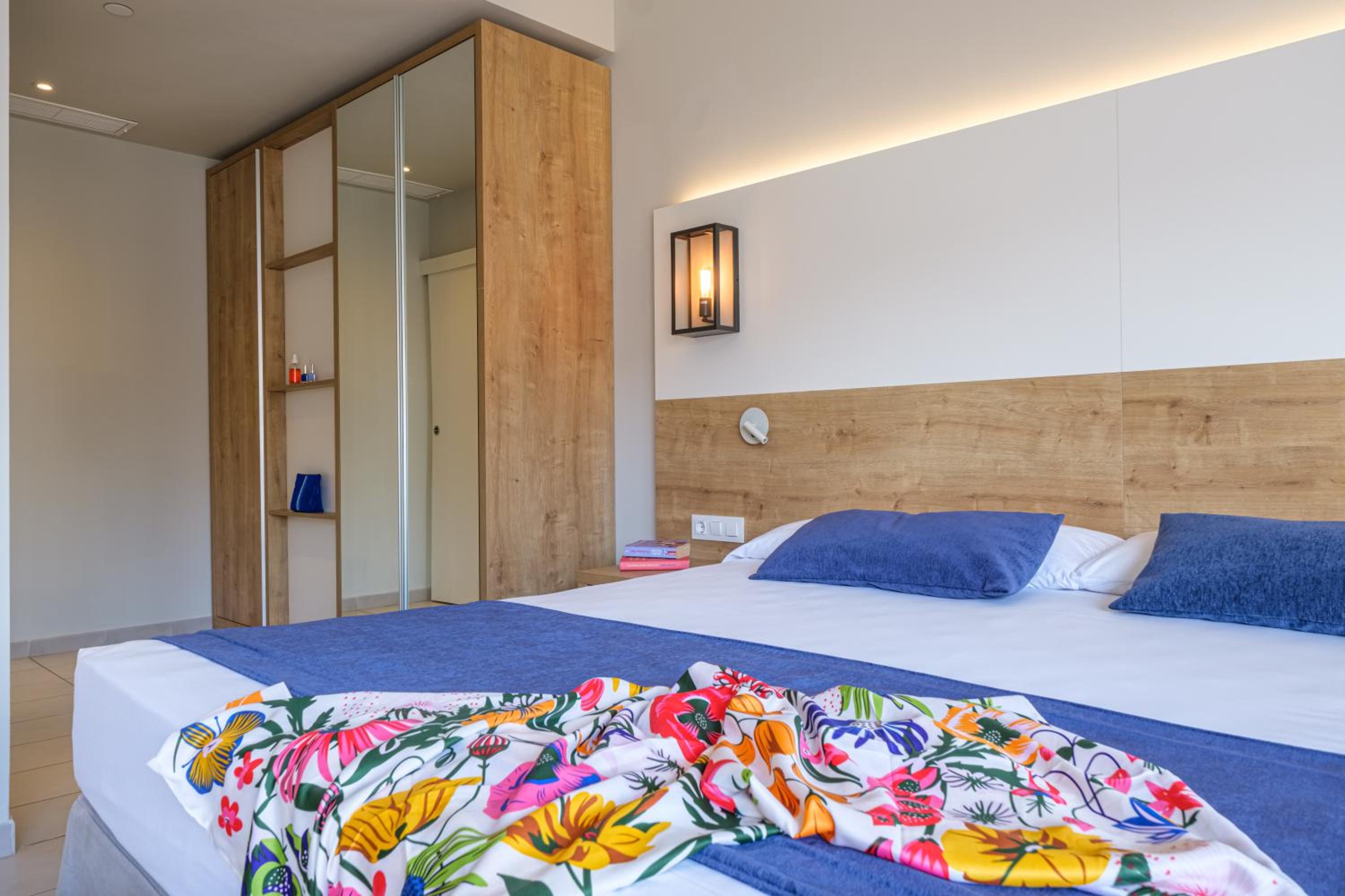 Junior Suite - Photo 1