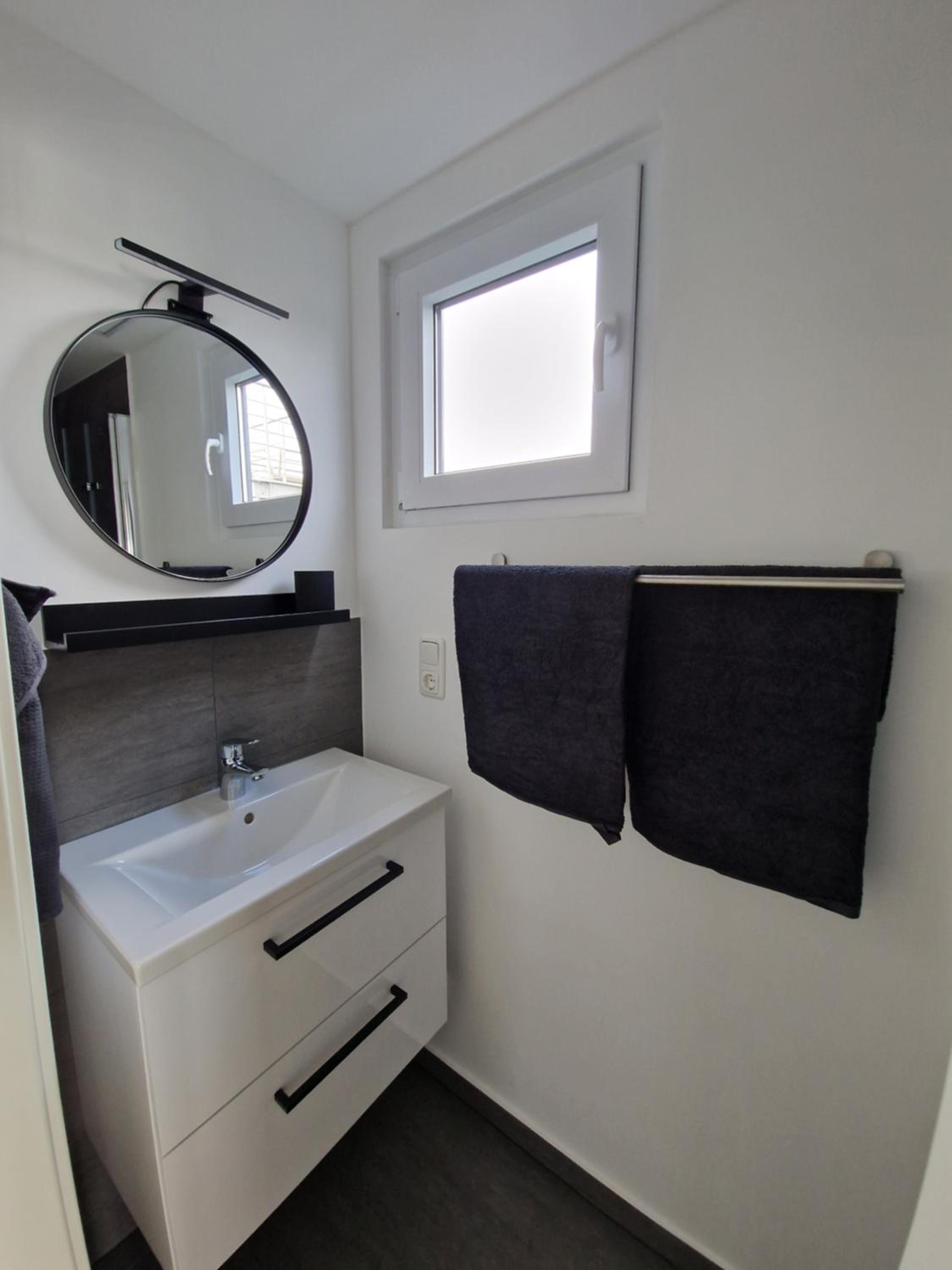 Mobile Home photo 2