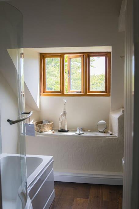 Two-Bedroom House photo 2