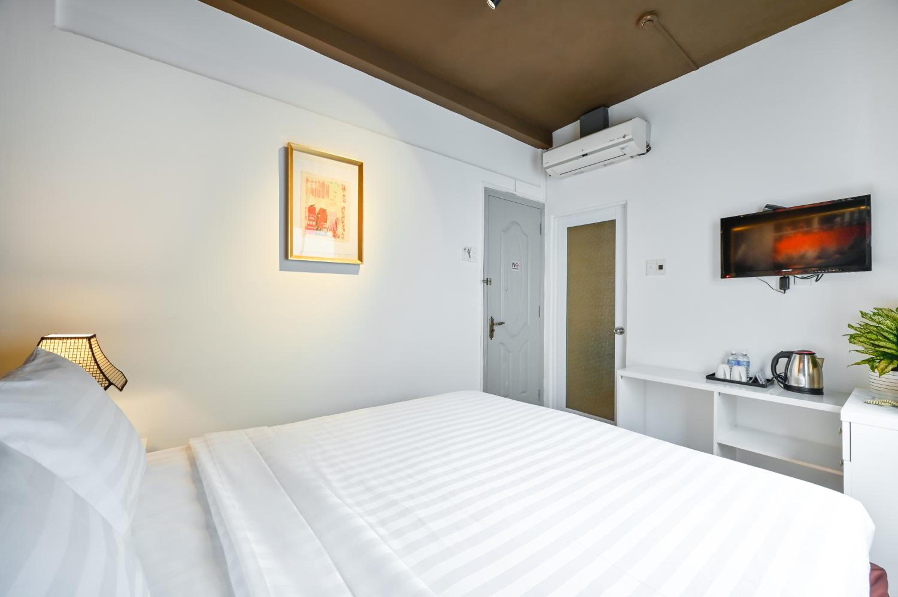 Large Double Room photo 3