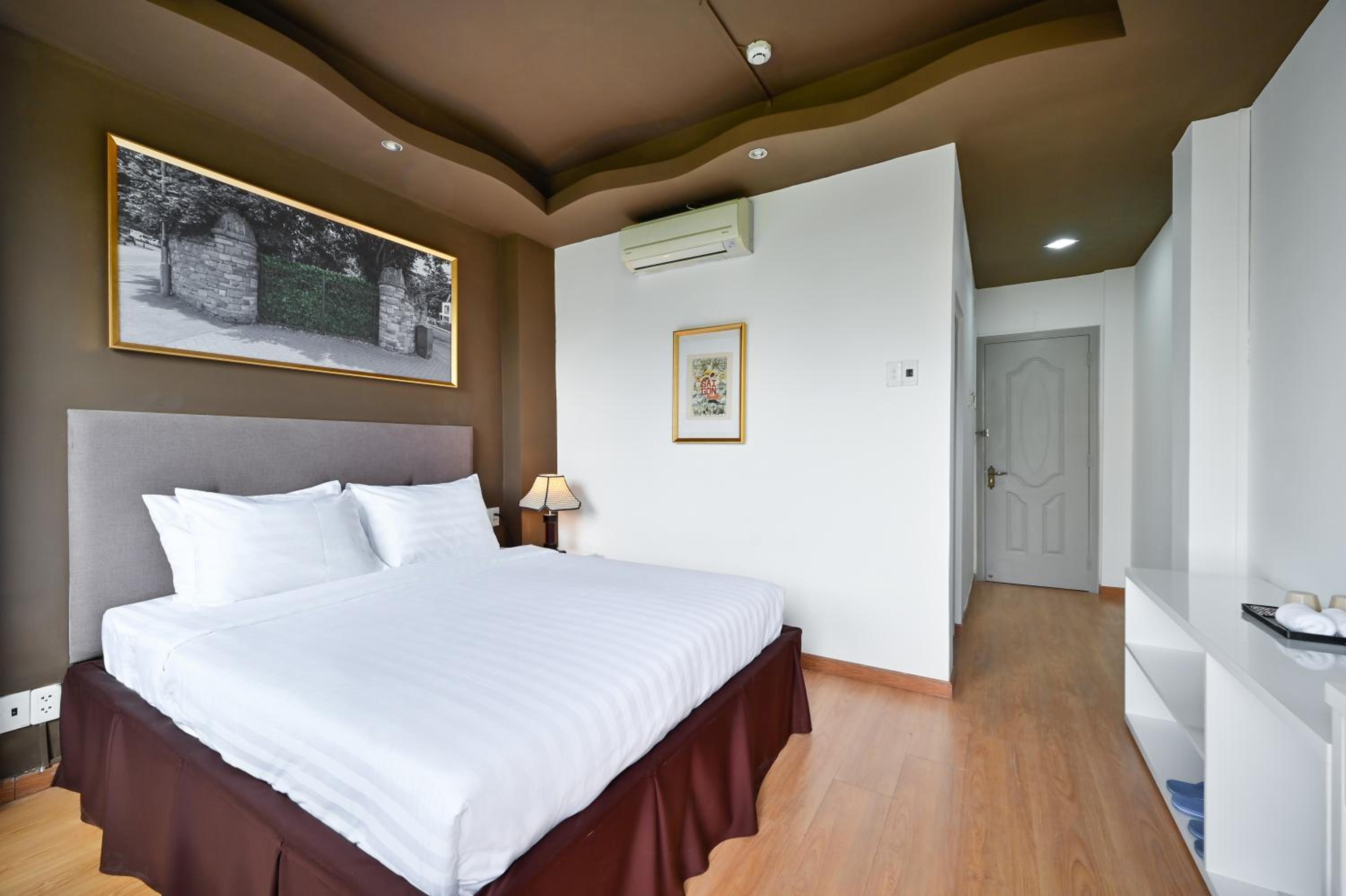 Executive Double Room With Balcony And Park View photo 2
