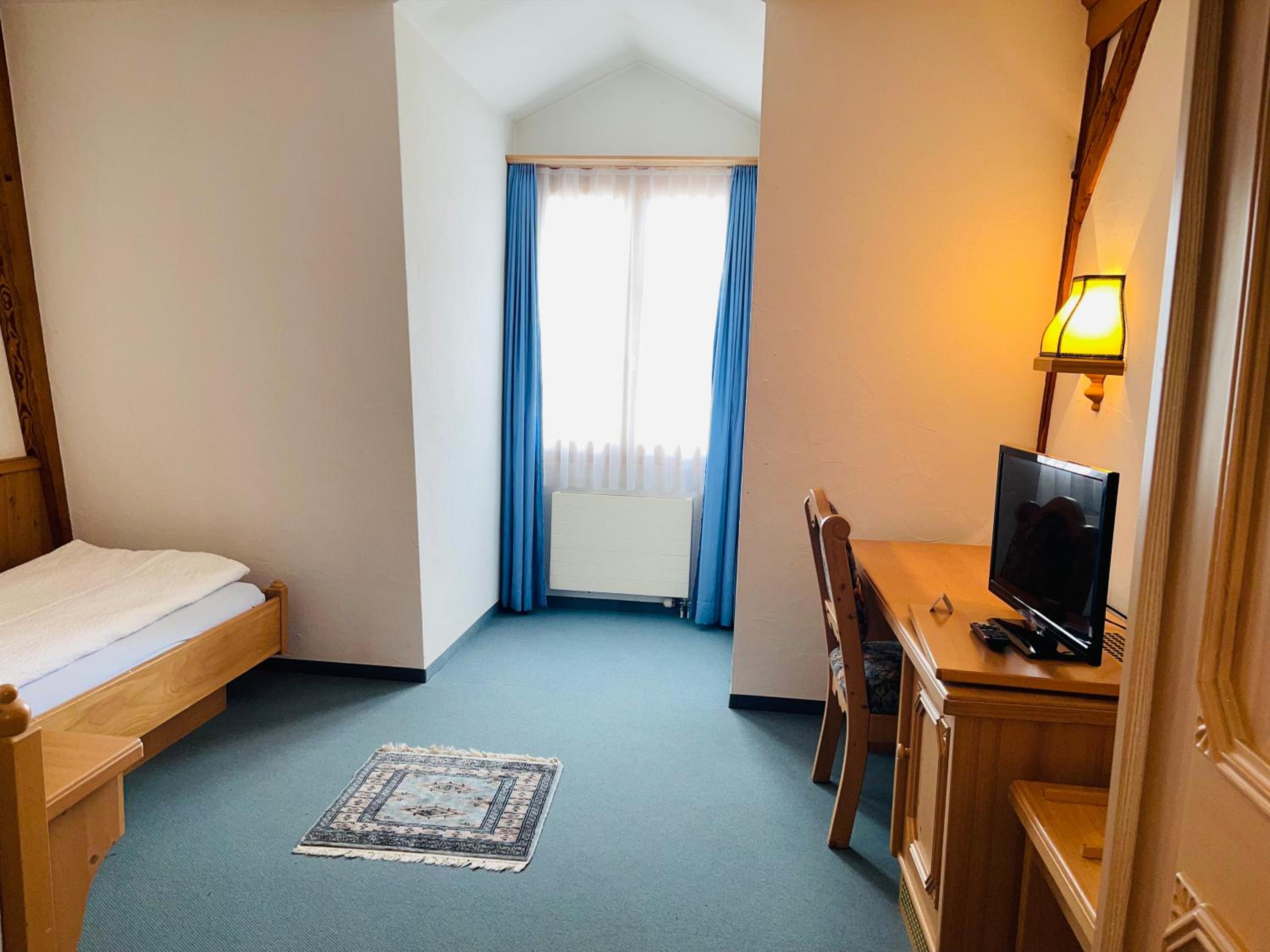 Standard Single Room with Shower