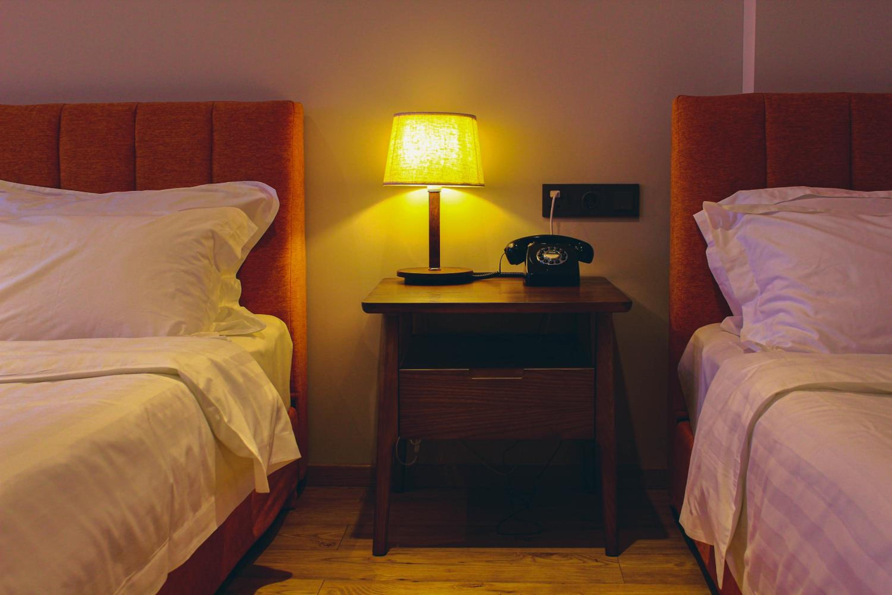 Standard Twin Room - Photo 6