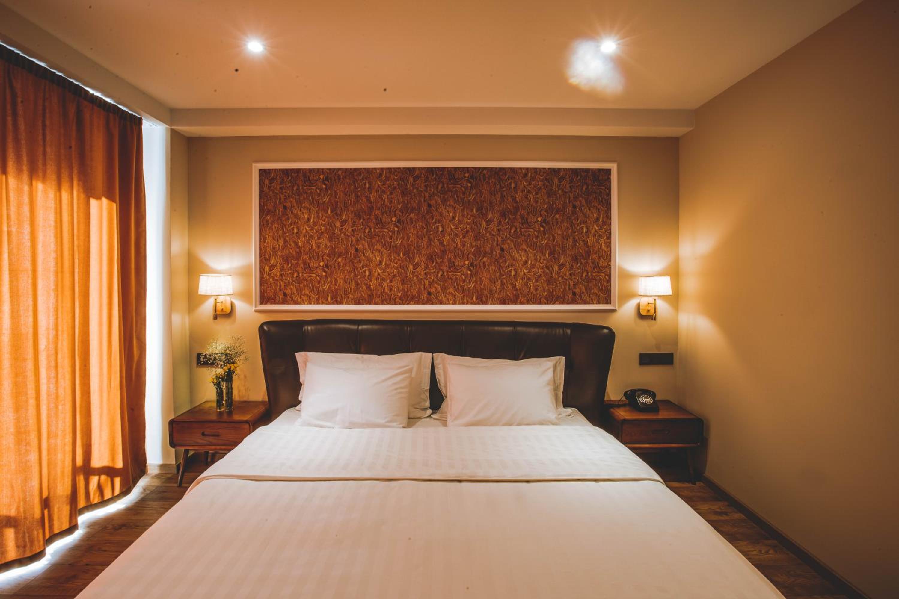 Standard King Room photo 1