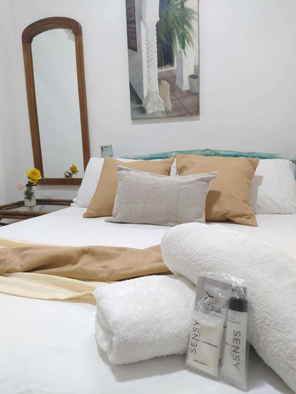 Double Room with Private Bathroom photo 3