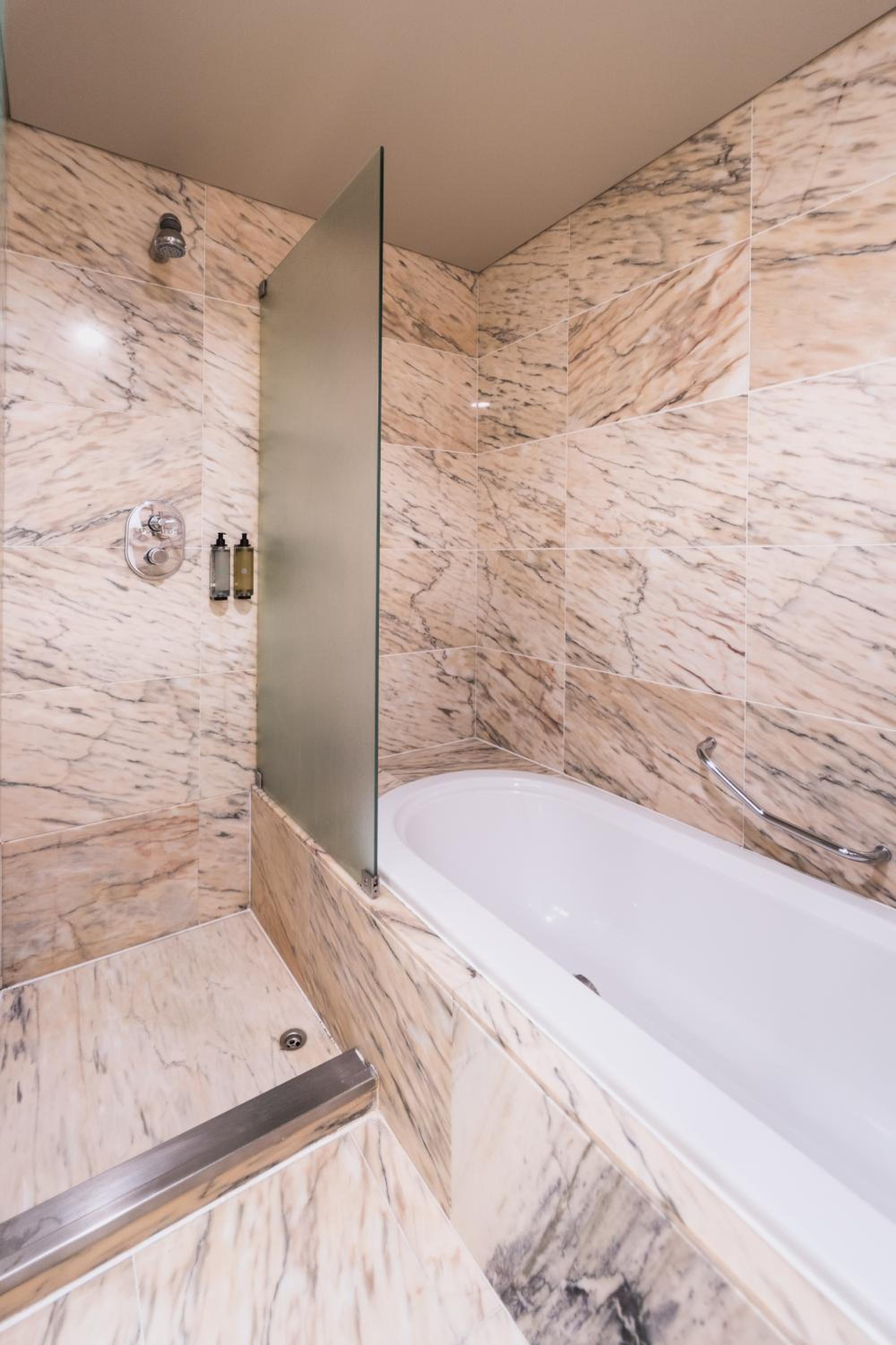 Junior Suite - Photo 2