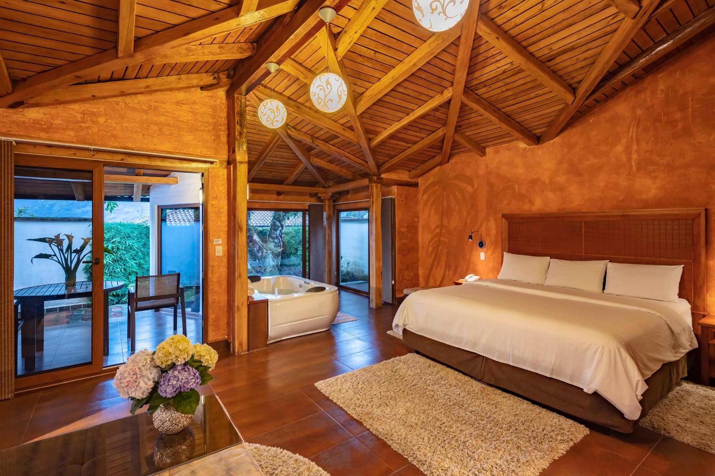 King Suite with Spa Bath