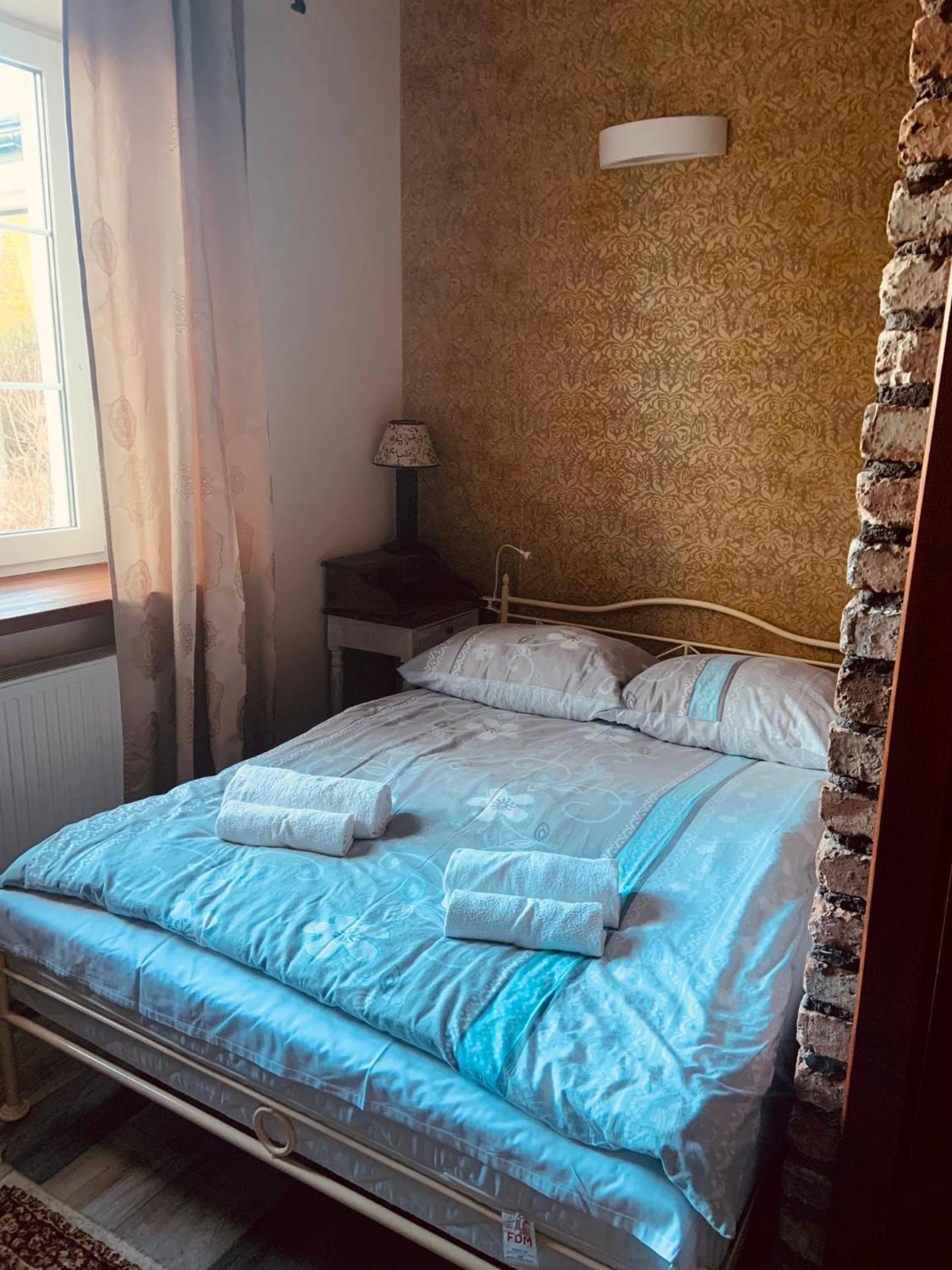 Classic Double Room with Shower - Photo 1