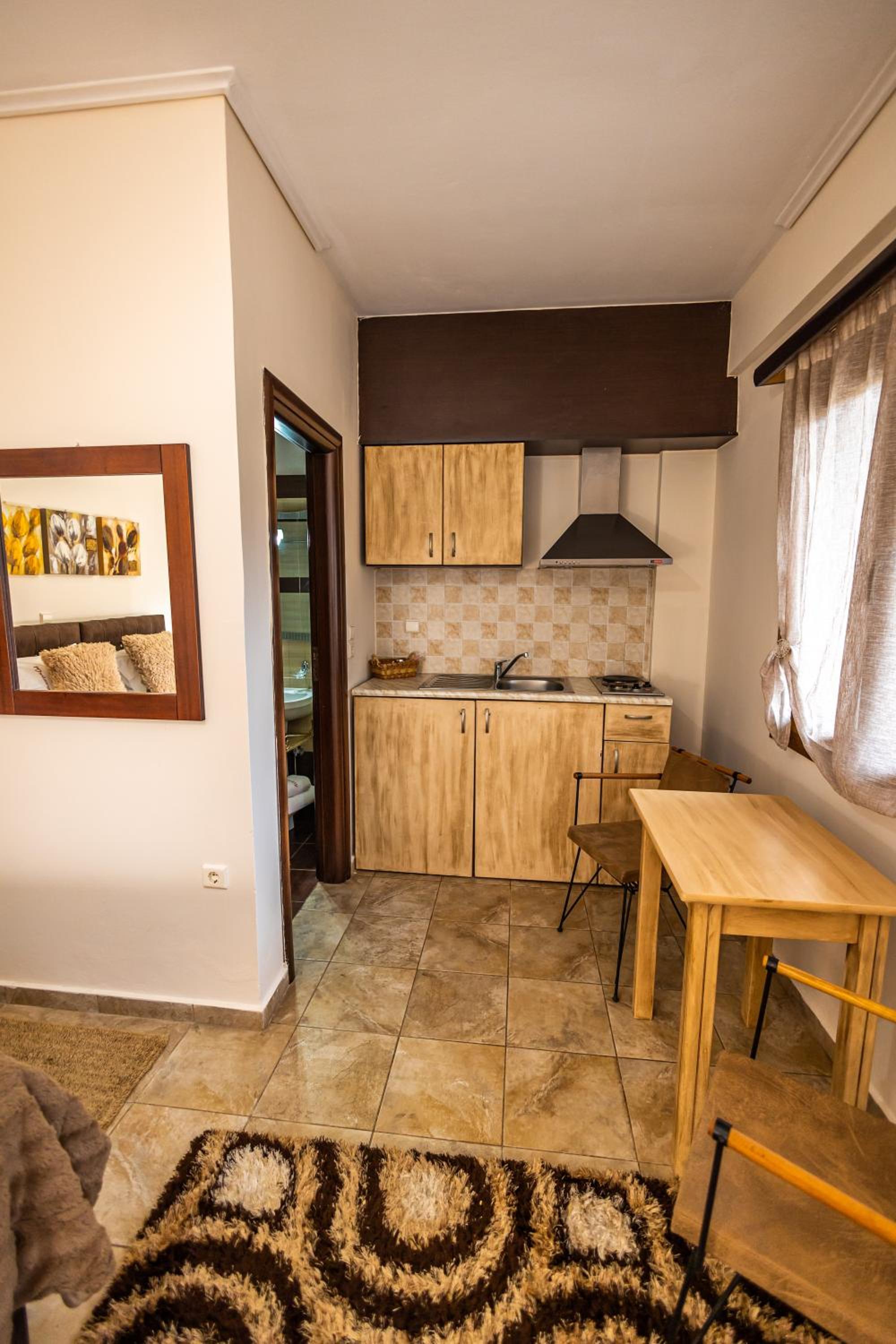 Studio (2 Adults) - Photo 37