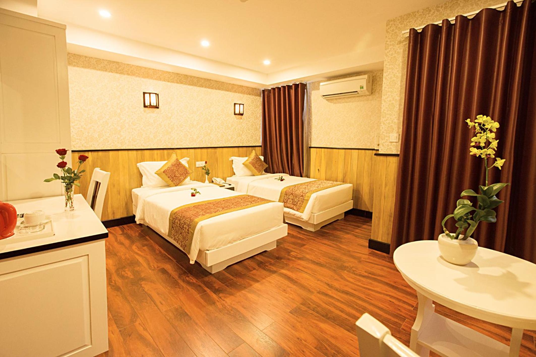 Superior Double or Twin Room with City View photo 3