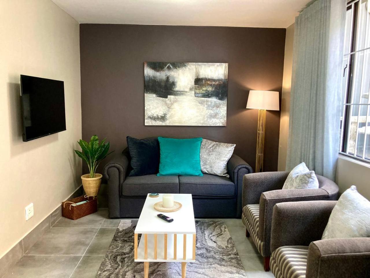 One-Bedroom Cottage - Photo 1