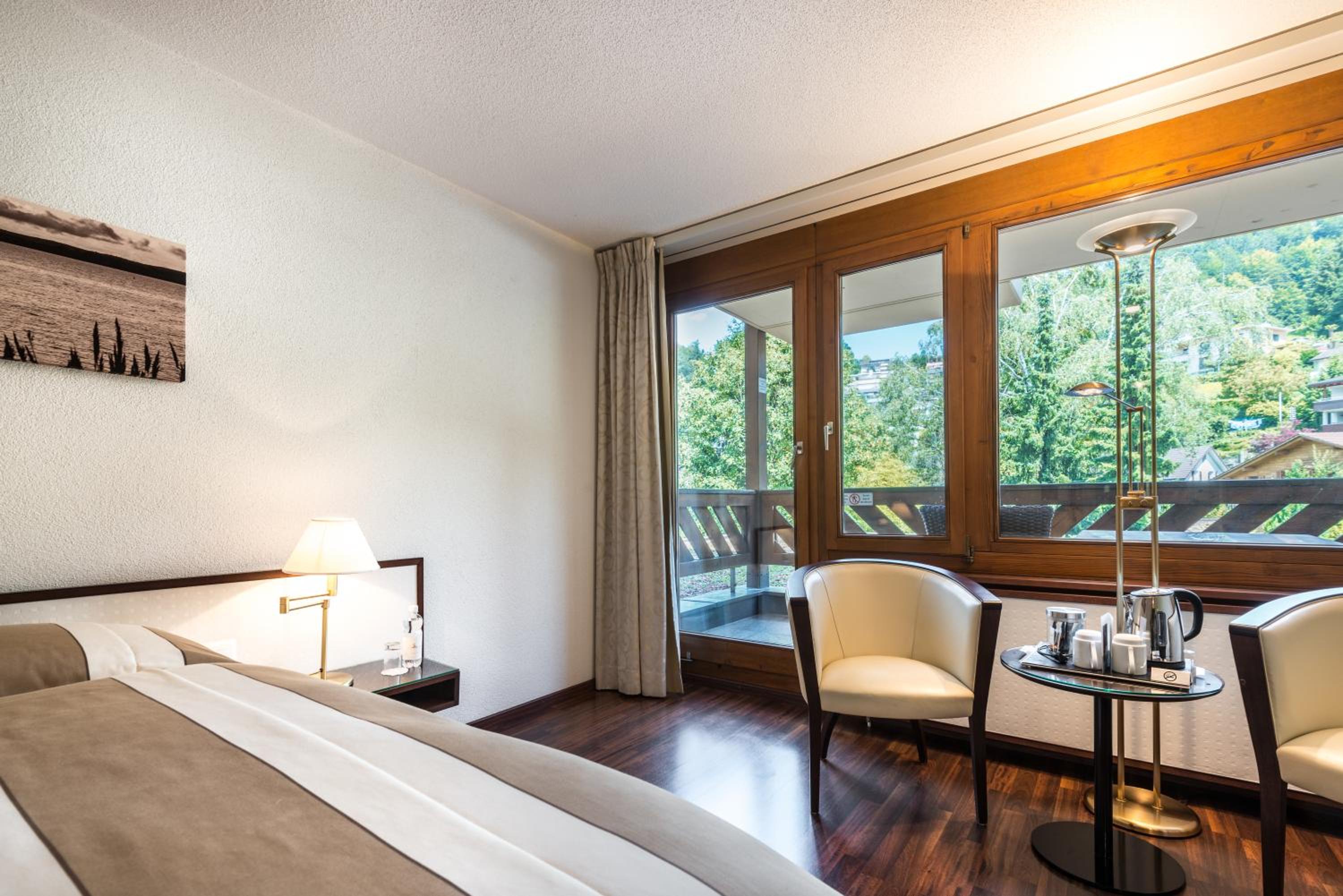 Room with City View - Photo 2