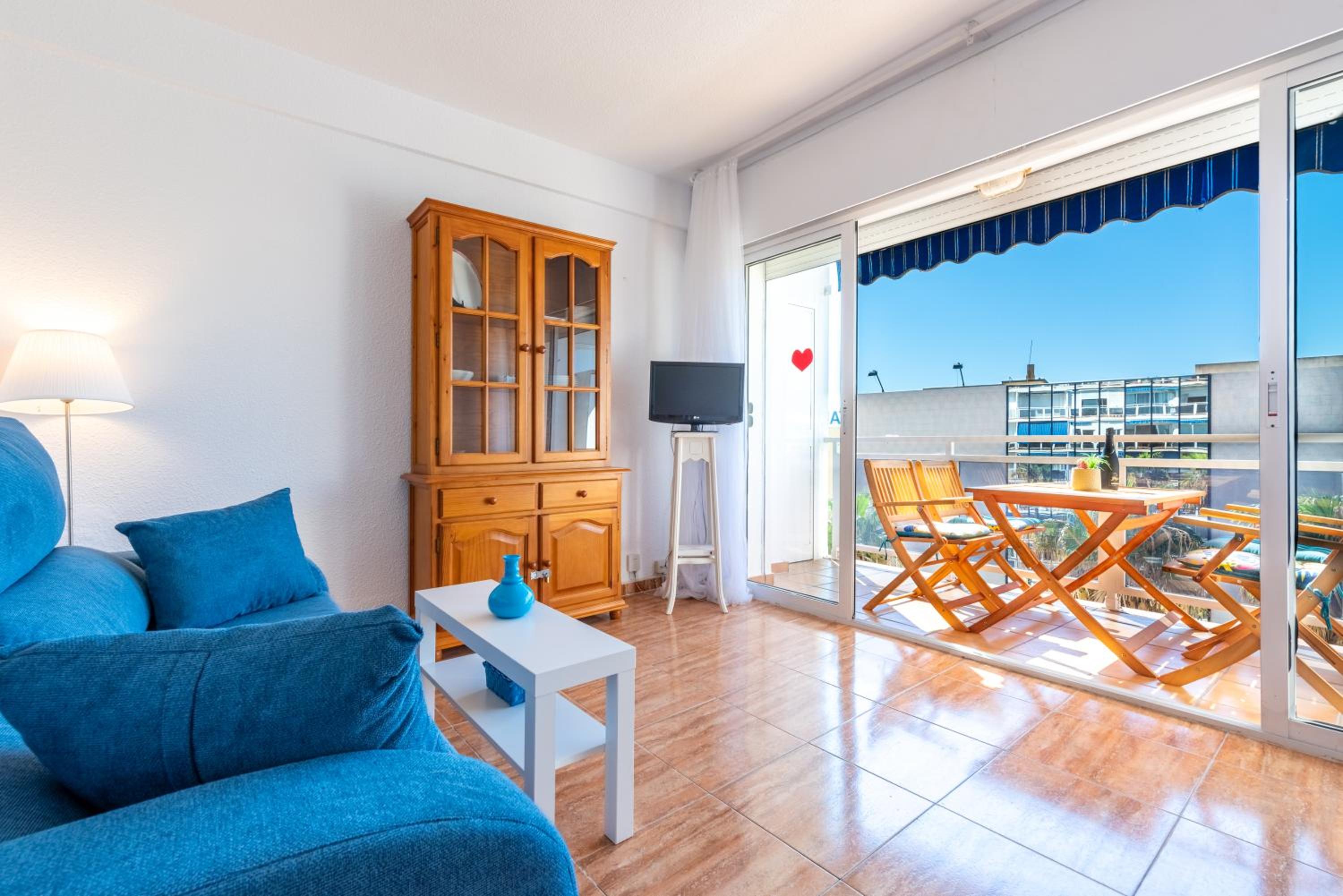 Apartamento de un dormitorio superior con balcón