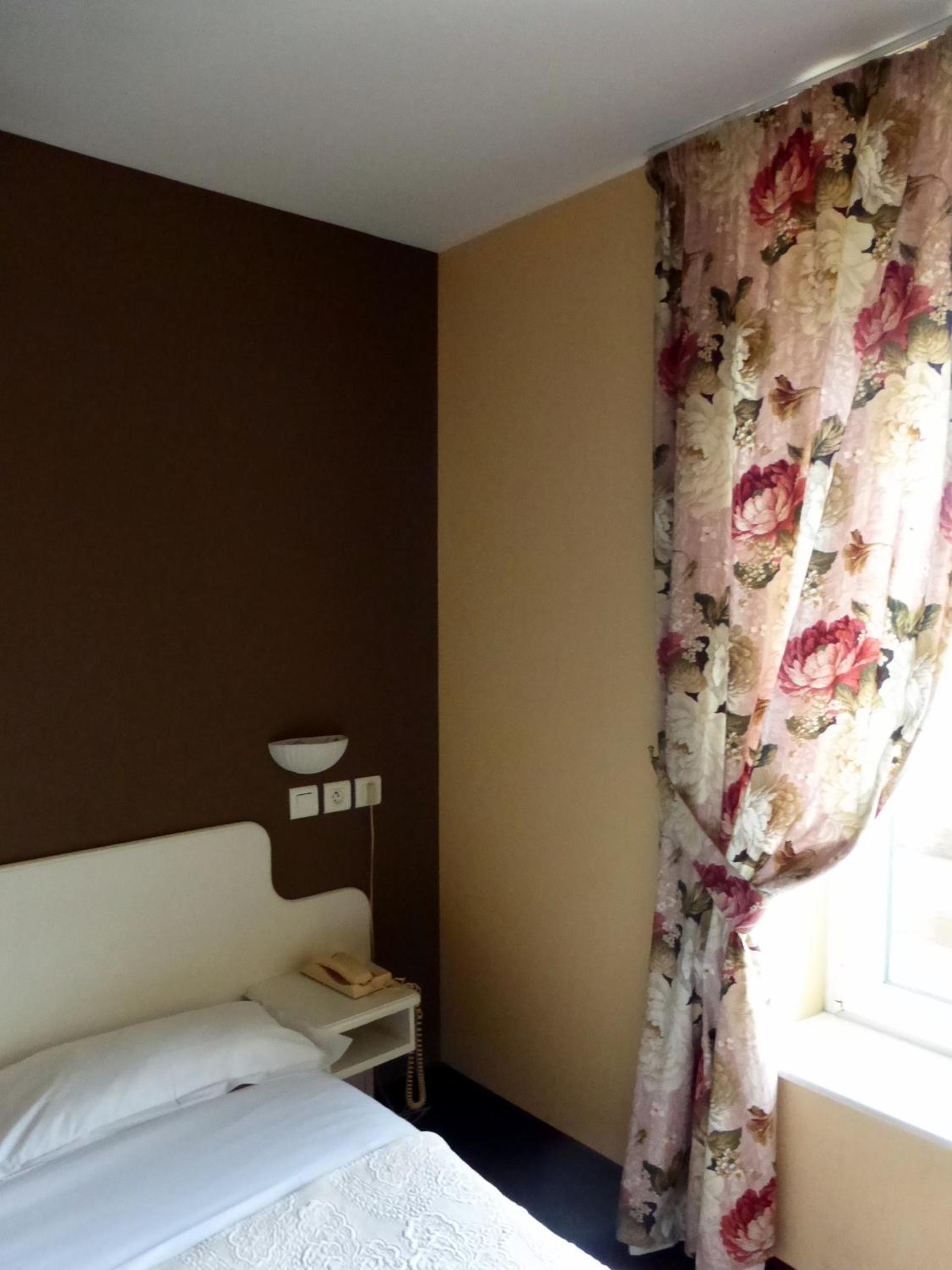 Special Offer - Double Room Breakfast Included photo 1