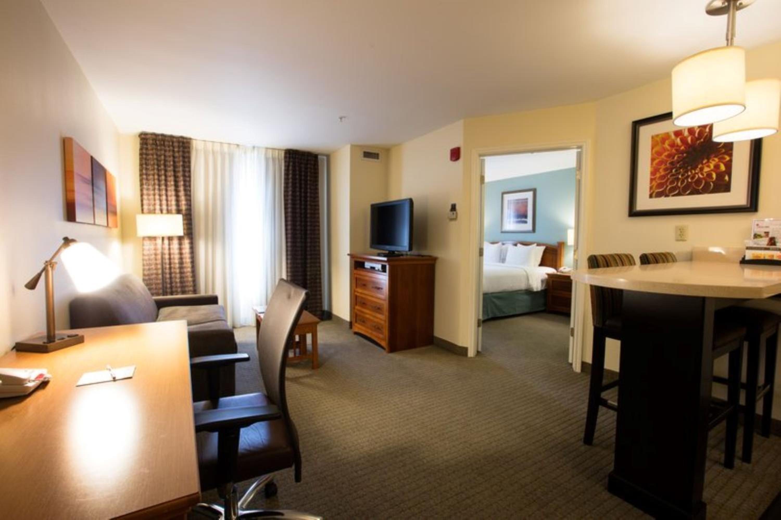 One-Bedroom King Suite with Sofa Bed - Photo 7