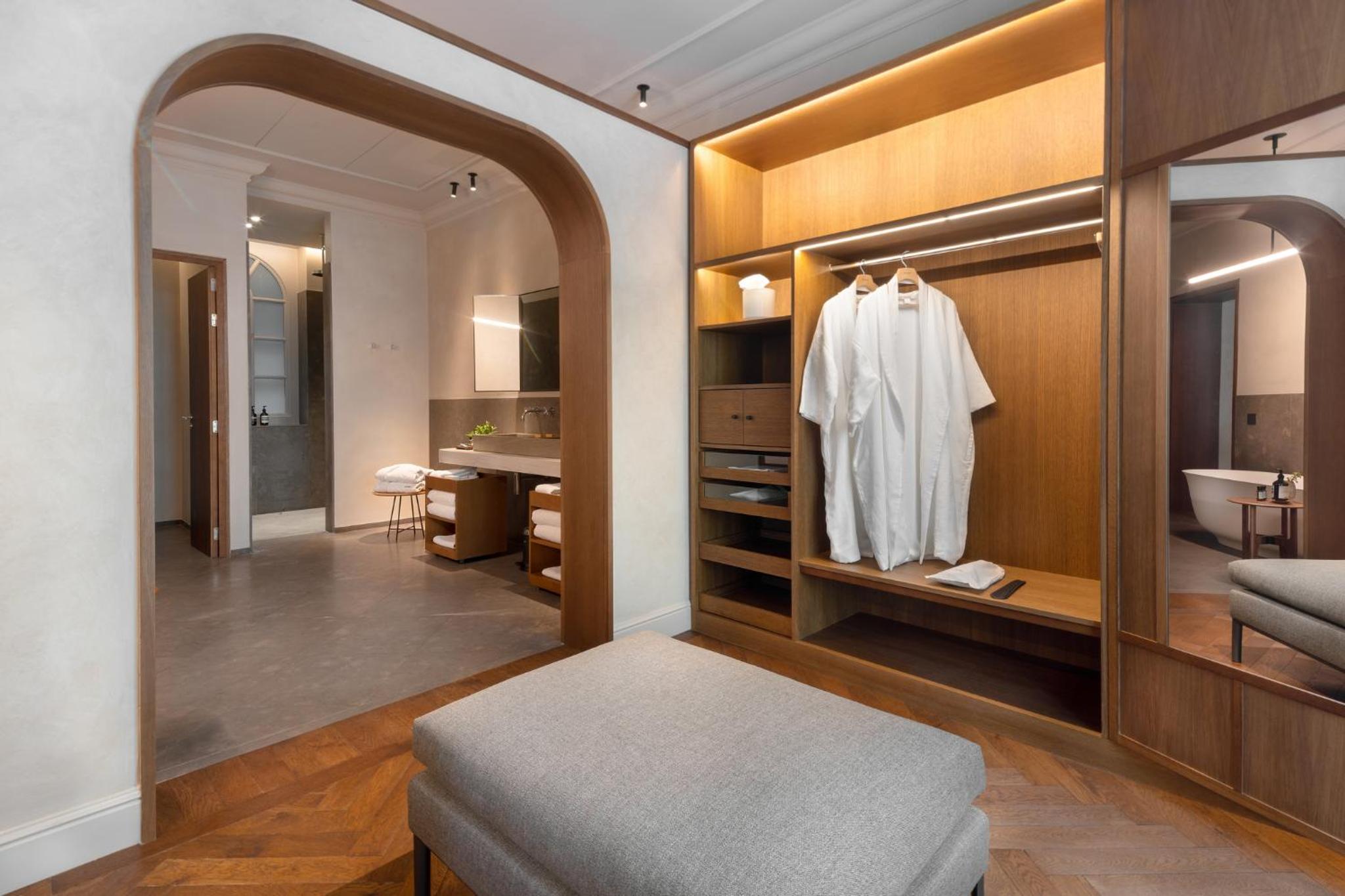 Alma Signature Suite