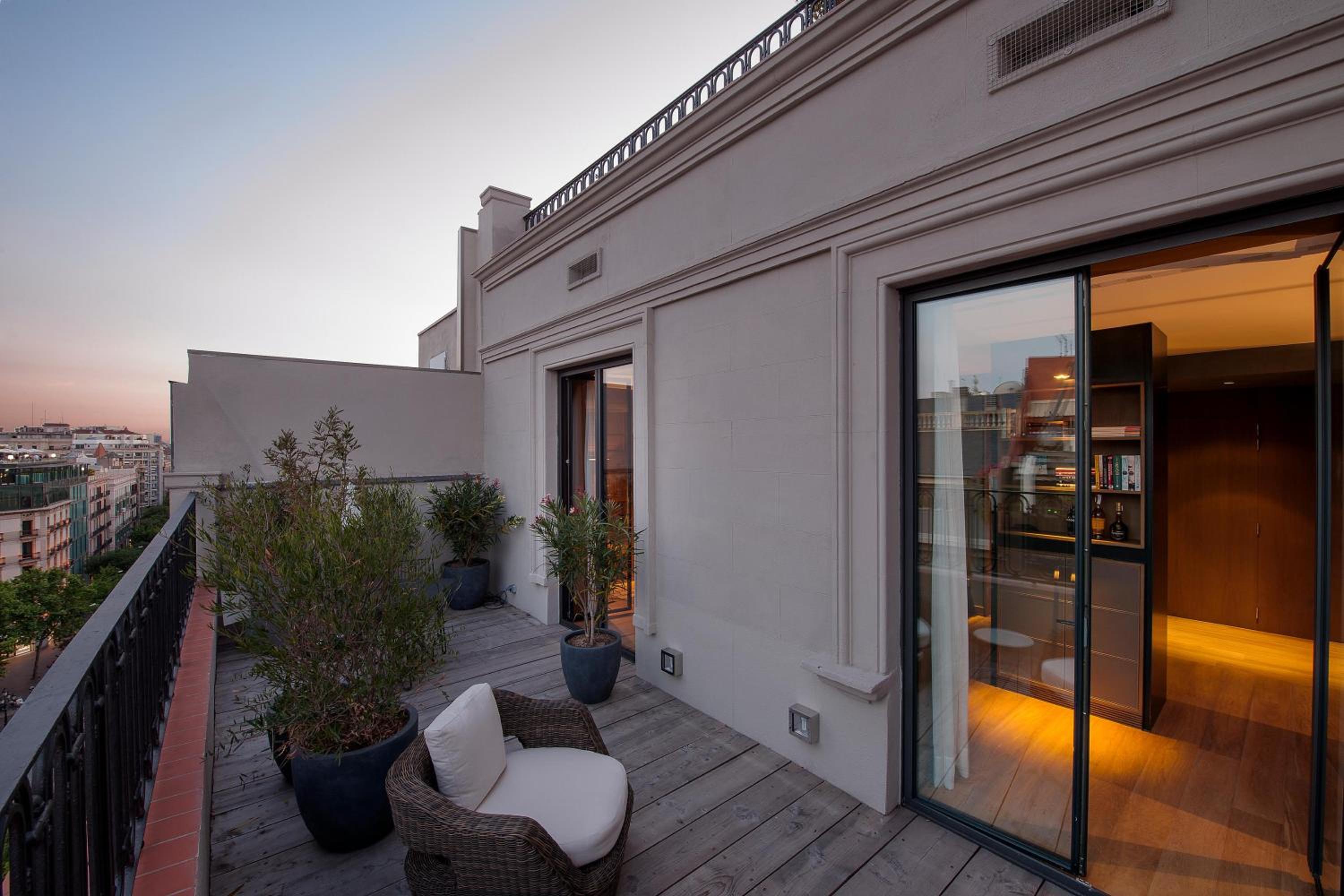 Terrace Suite Passeig Gràcia View thumbnail 6