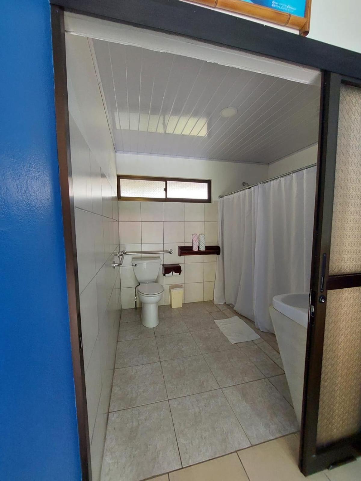 Double Room - Disability Access photo 3