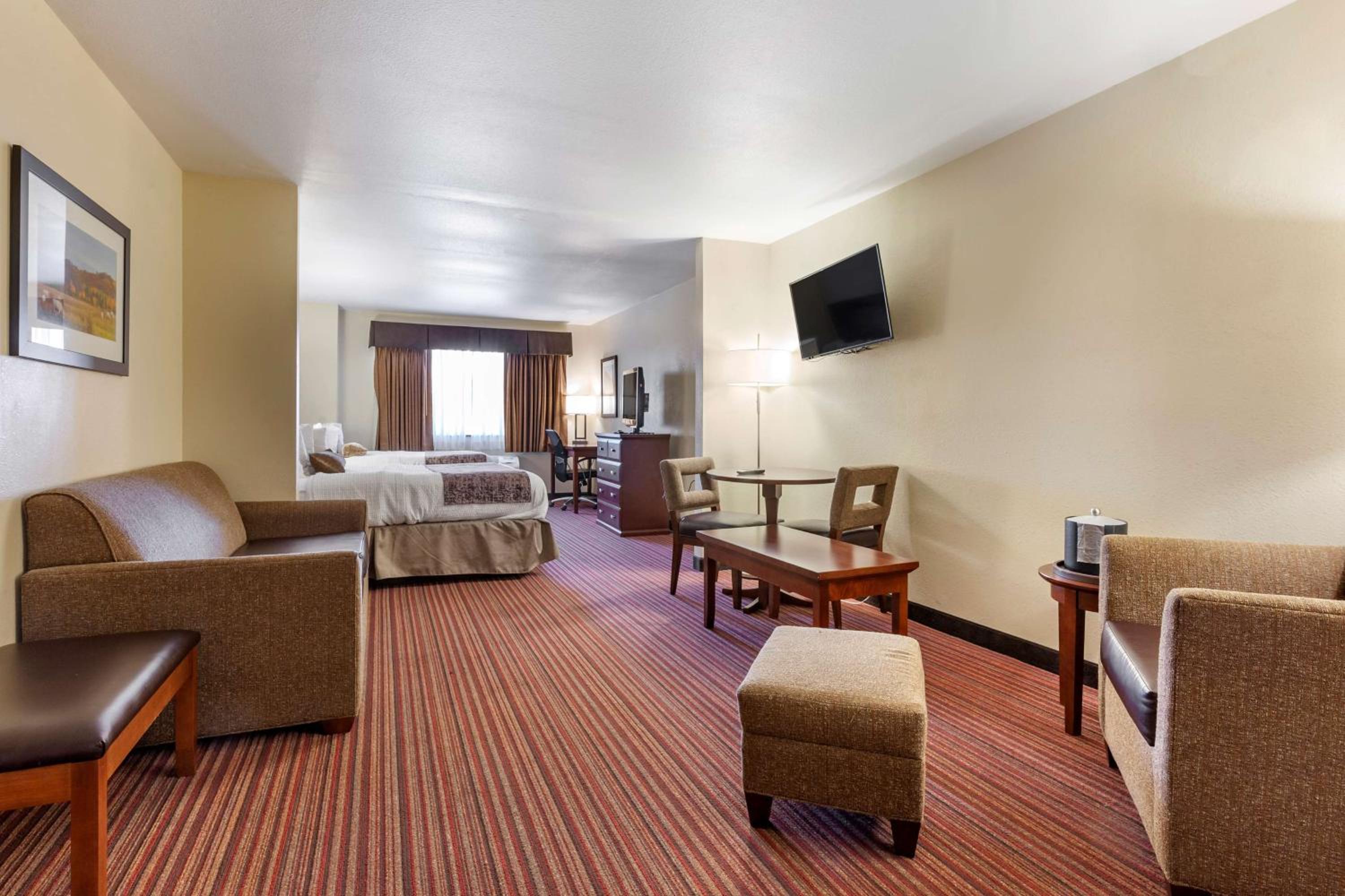 Large Queen Room with Two Queen Beds