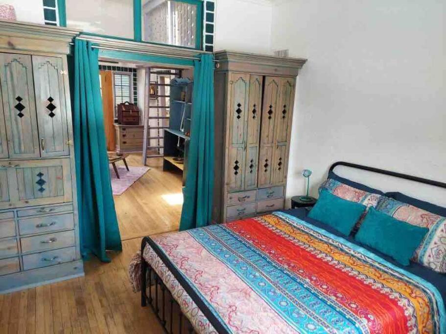 Two-Bedroom House - Photo 3