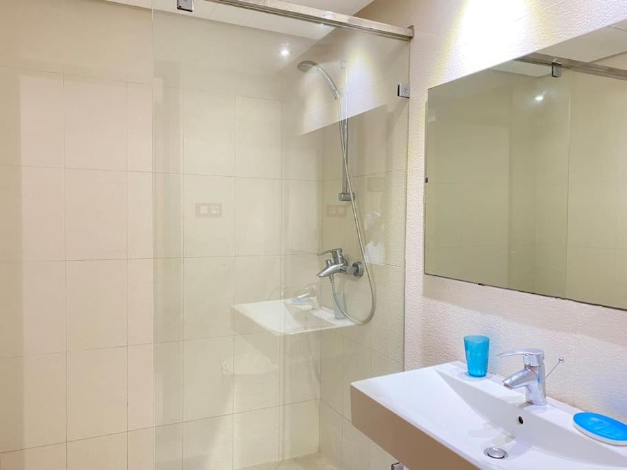 One-Bedroom Apartment - Photo 15