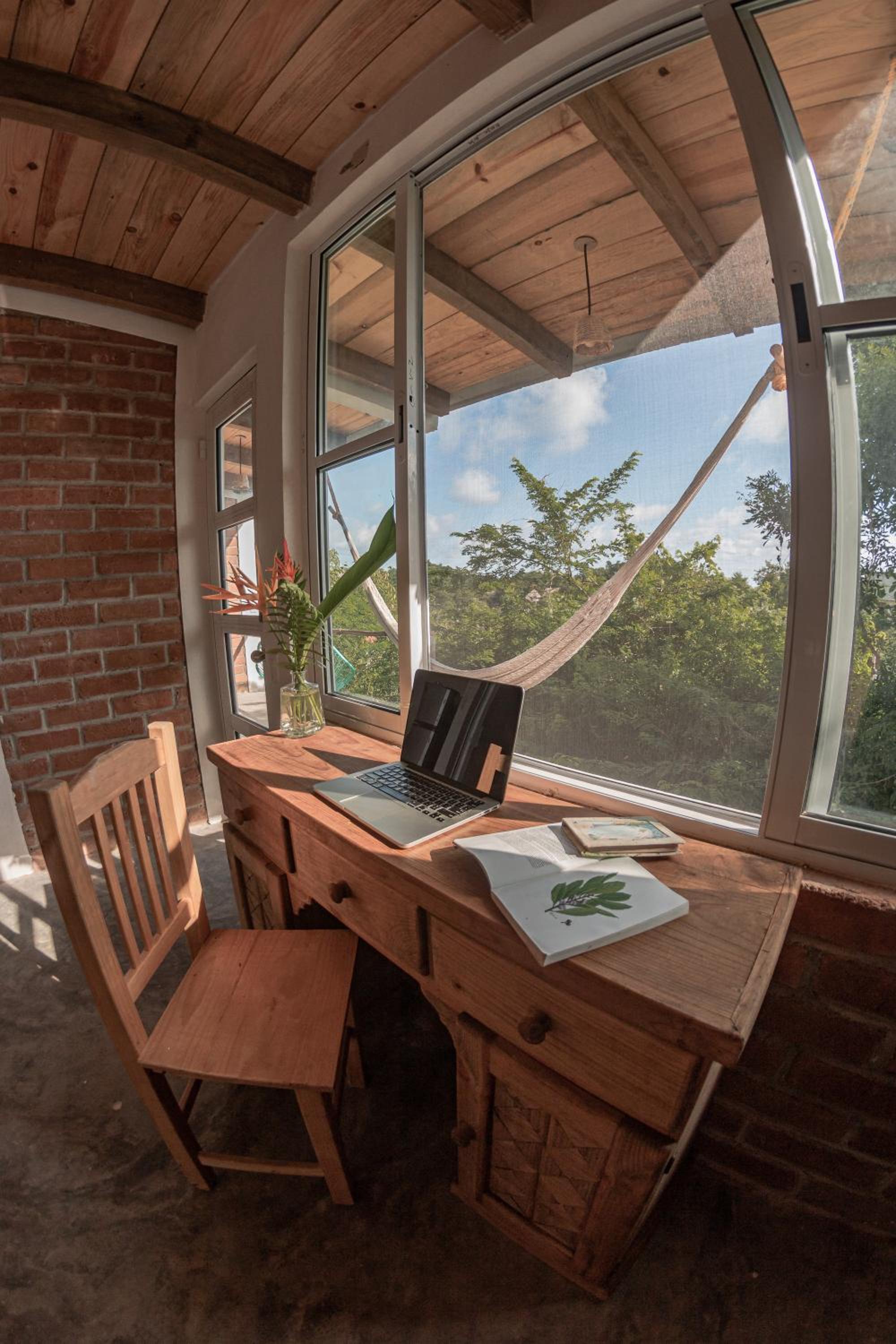 Studio with Balcony photo 3